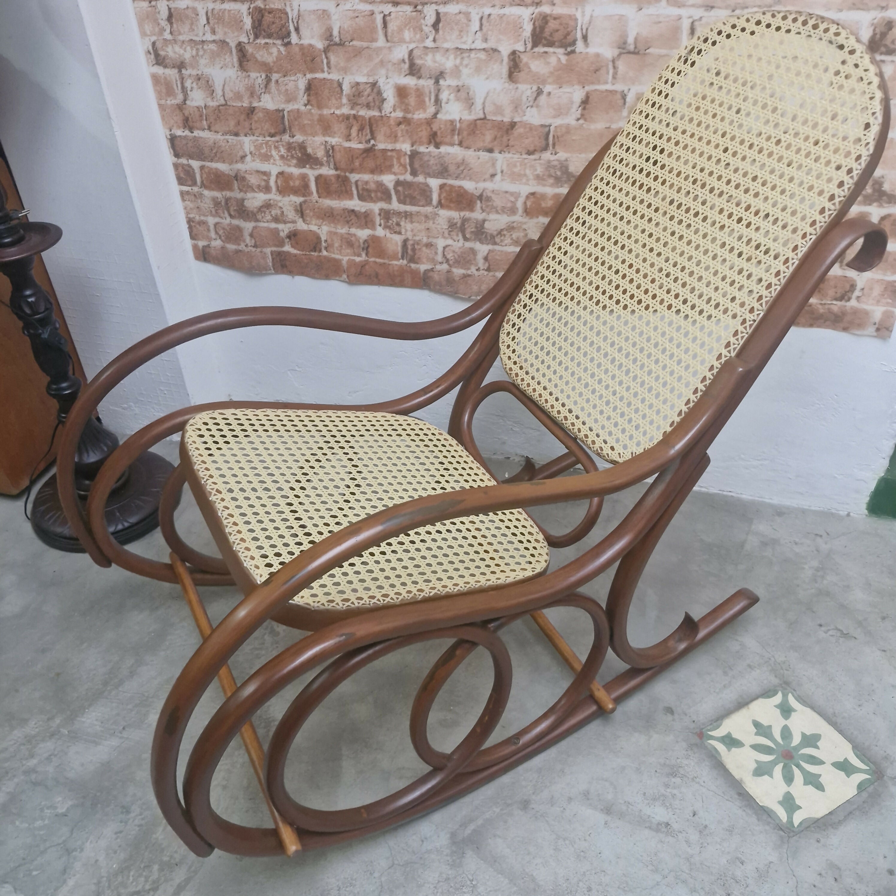 Cadeira de balanço Thonart