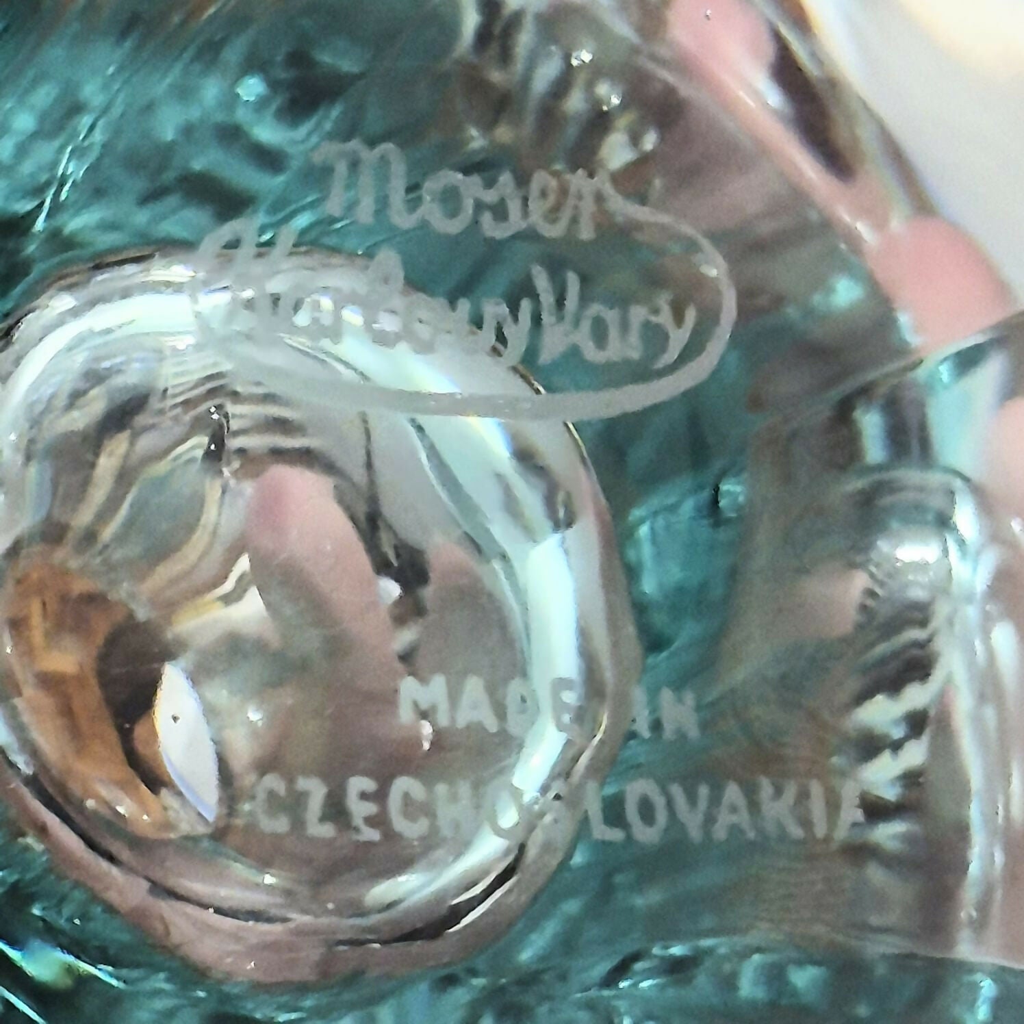 Vaso em bloco de cristal Moser em cor água marinha maravilhoso e impecável!