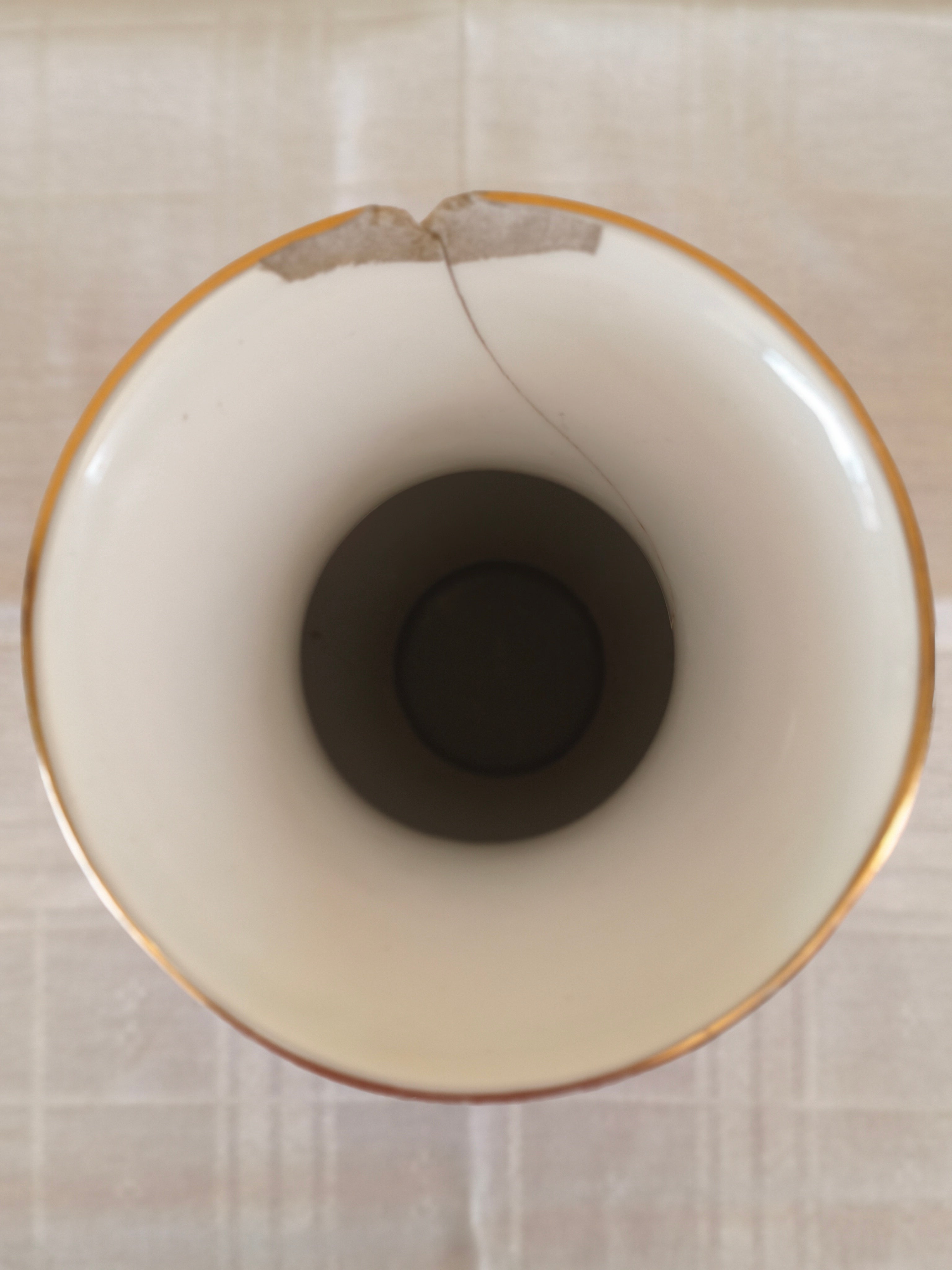 Vaso em porcelana Real