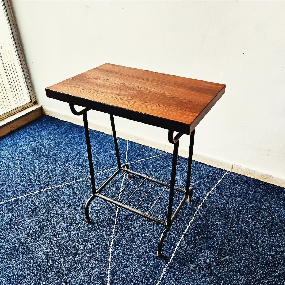 MESA DE APOIO EM JACARANDÁ E FERRO