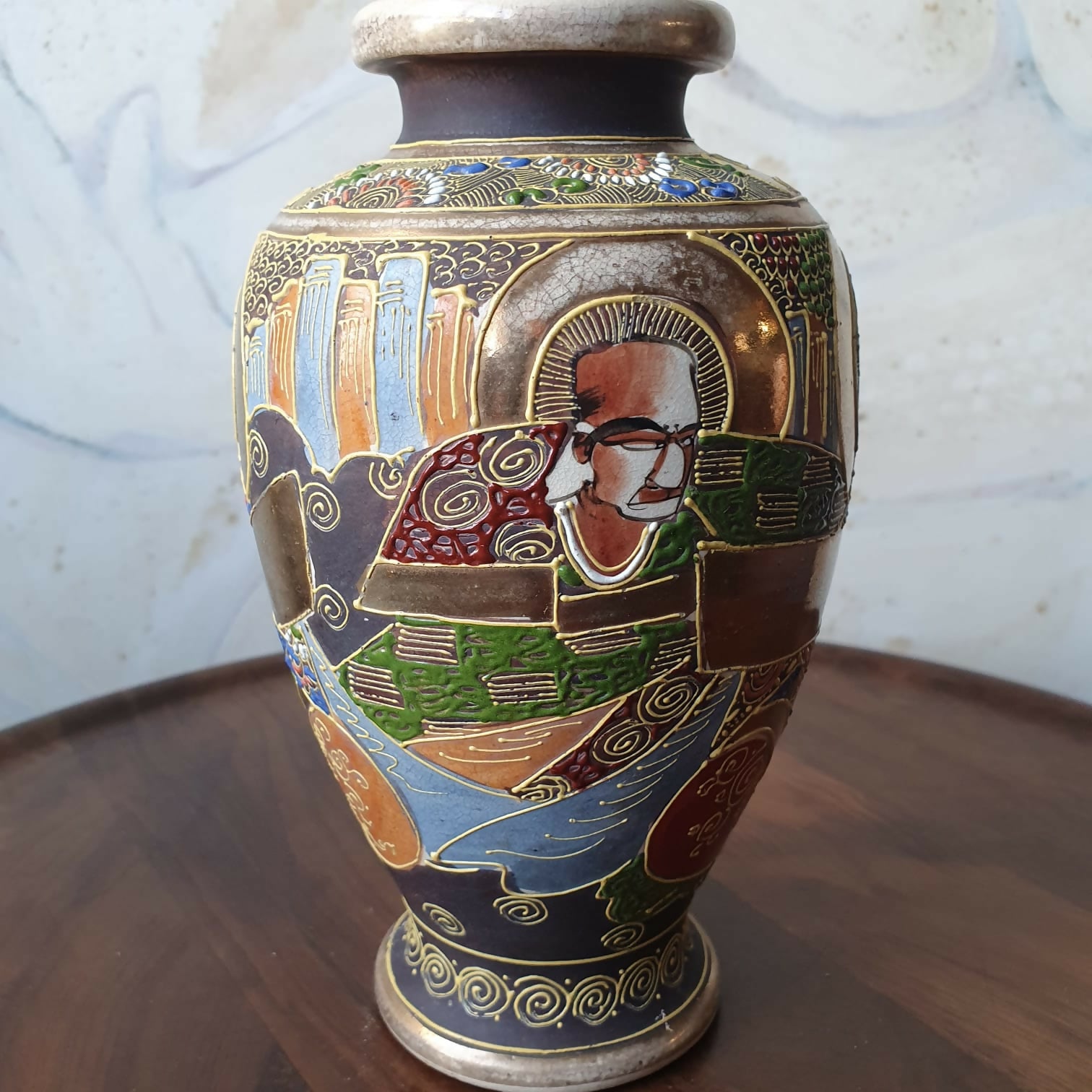 Antigo vaso em porcelana japonesa Satsuma. Lindo e muito preservado!