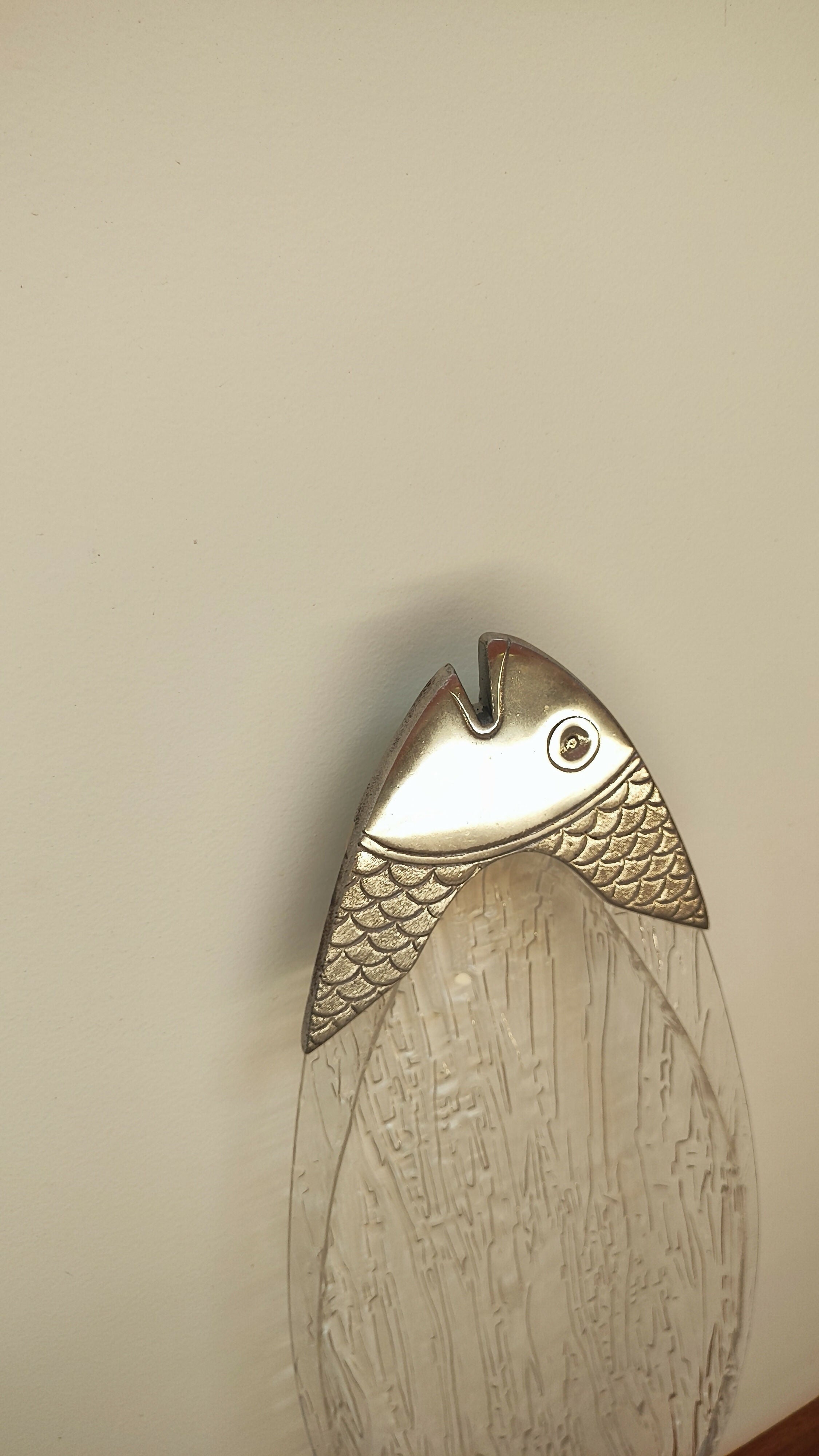 Bandejas em acrílico e alumínio fundido