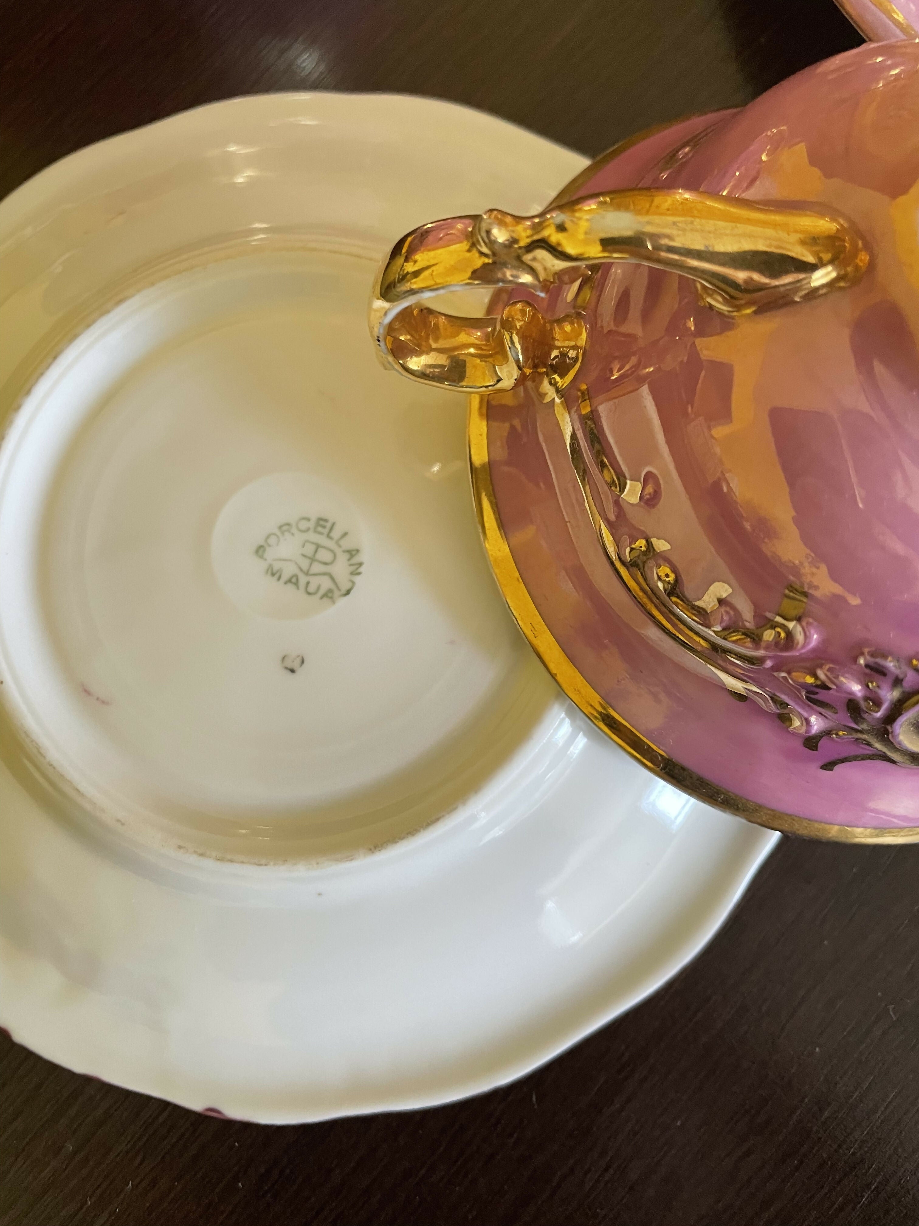 Jogo de chá antigo rosa com dourado