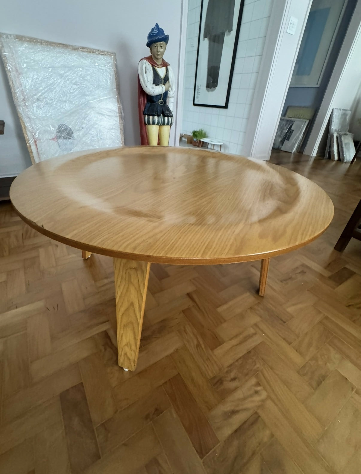 Mesa redonda Eames - centro ou lateral