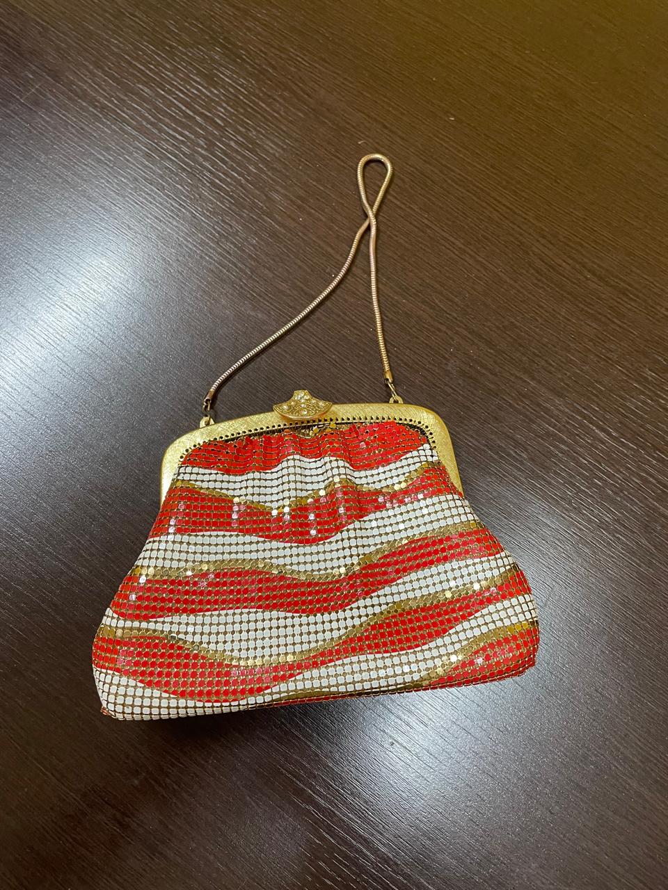 Bolsa de festa vintage em malha de metal esmaltada para colecionadores