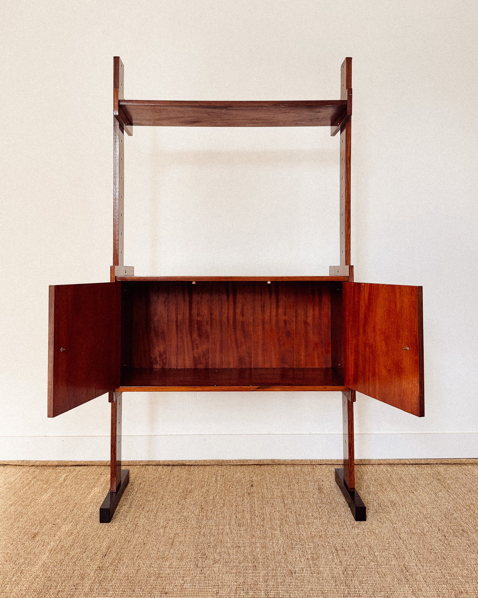 Estante modular vintage em Caviúna 