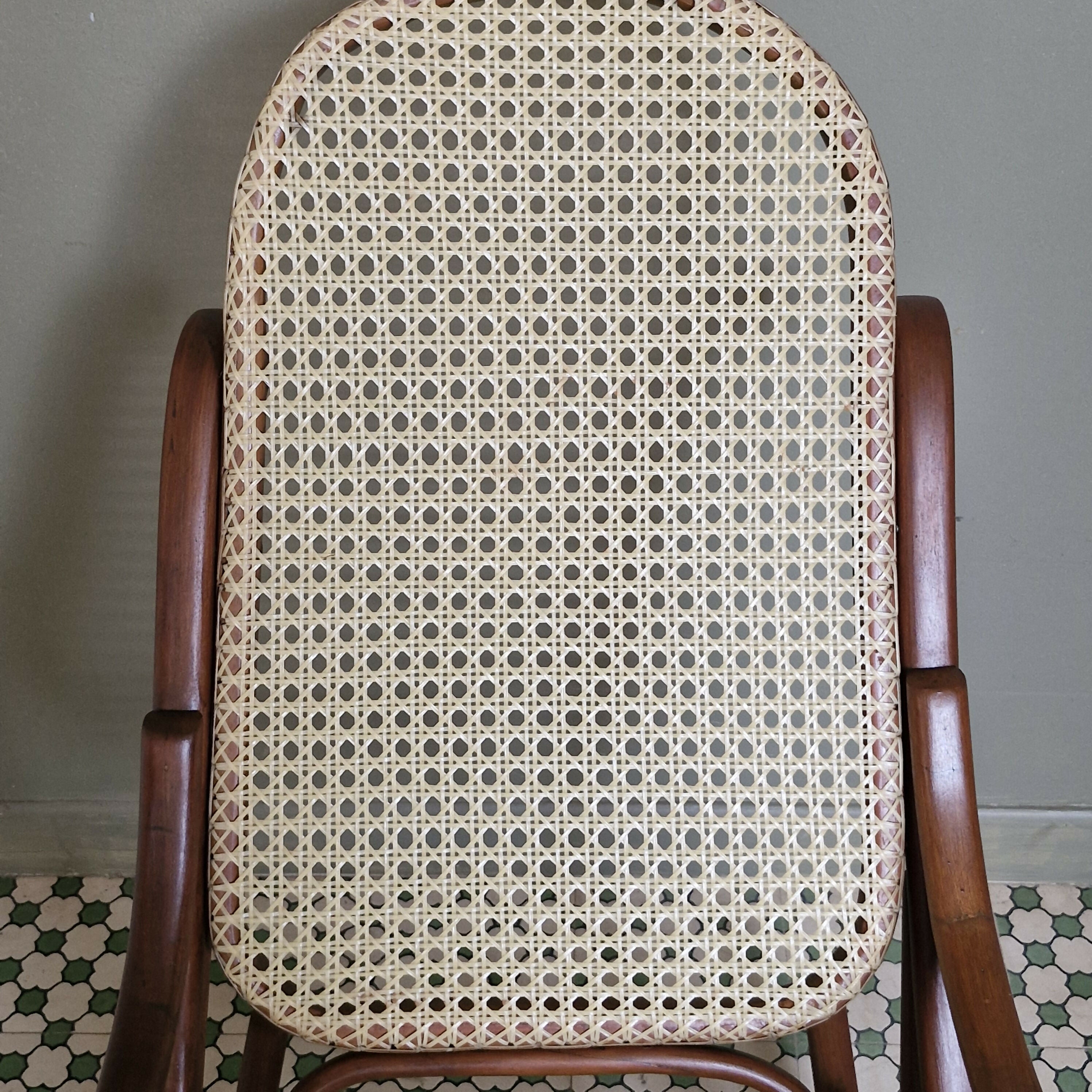 Cadeira de Balanço Thonart