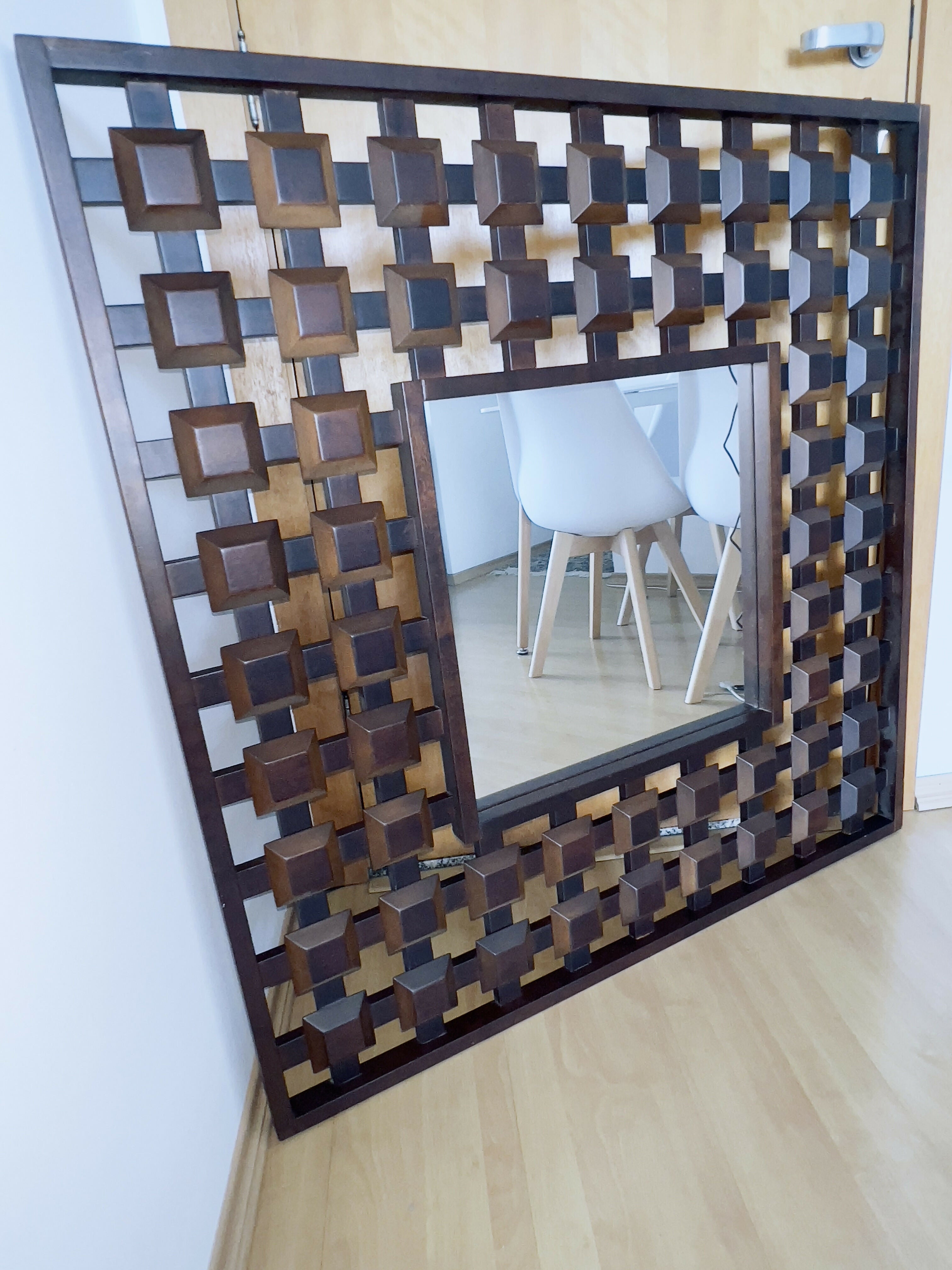 Espelho em madeira mogno lindíssimo 1m X 1m