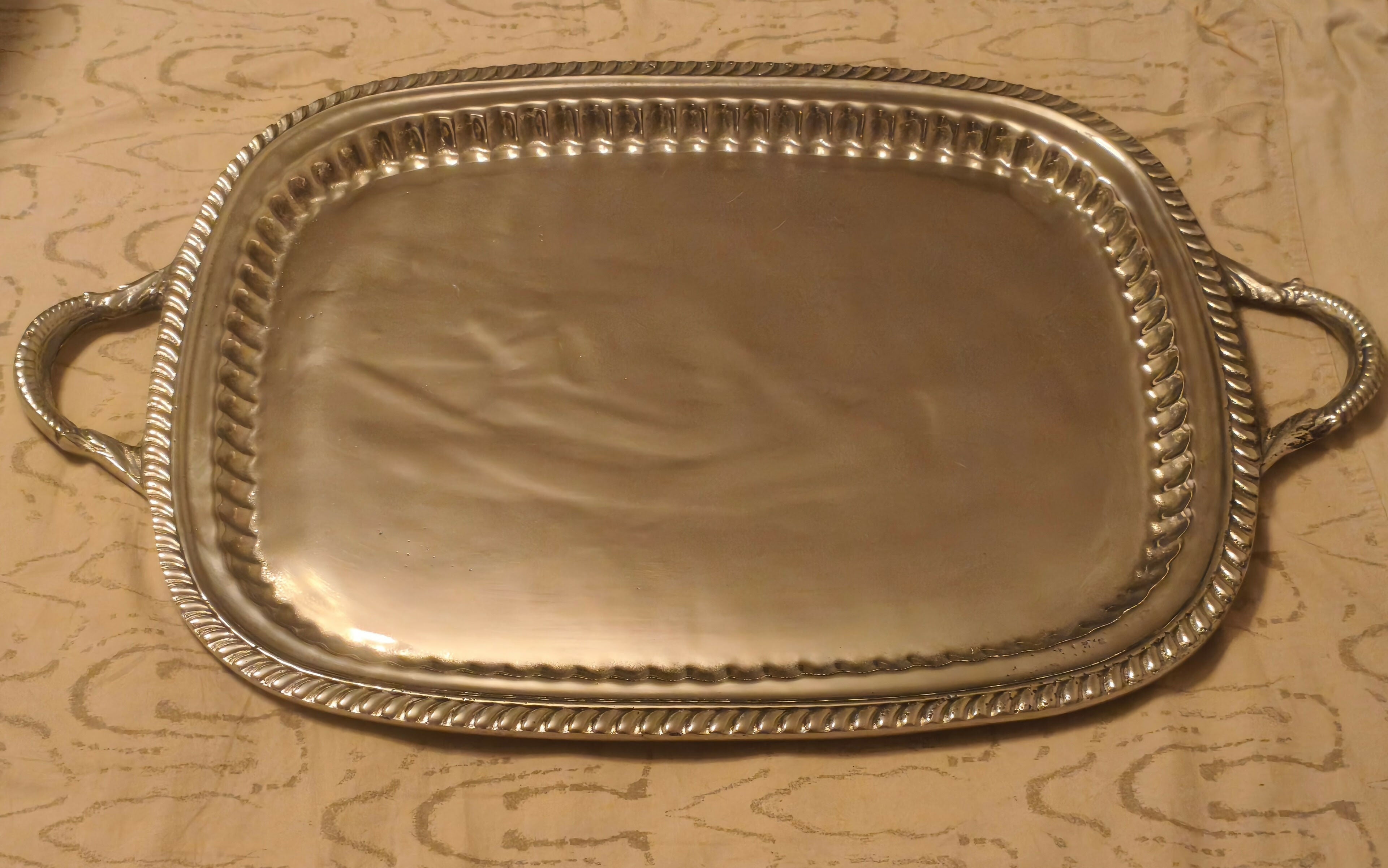 Bandeja grande estilo clássico banhada a prata