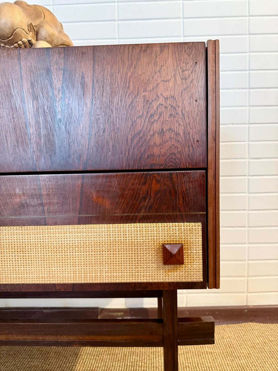 Exuberante gaveteiro anos 50 Móveis CIMO