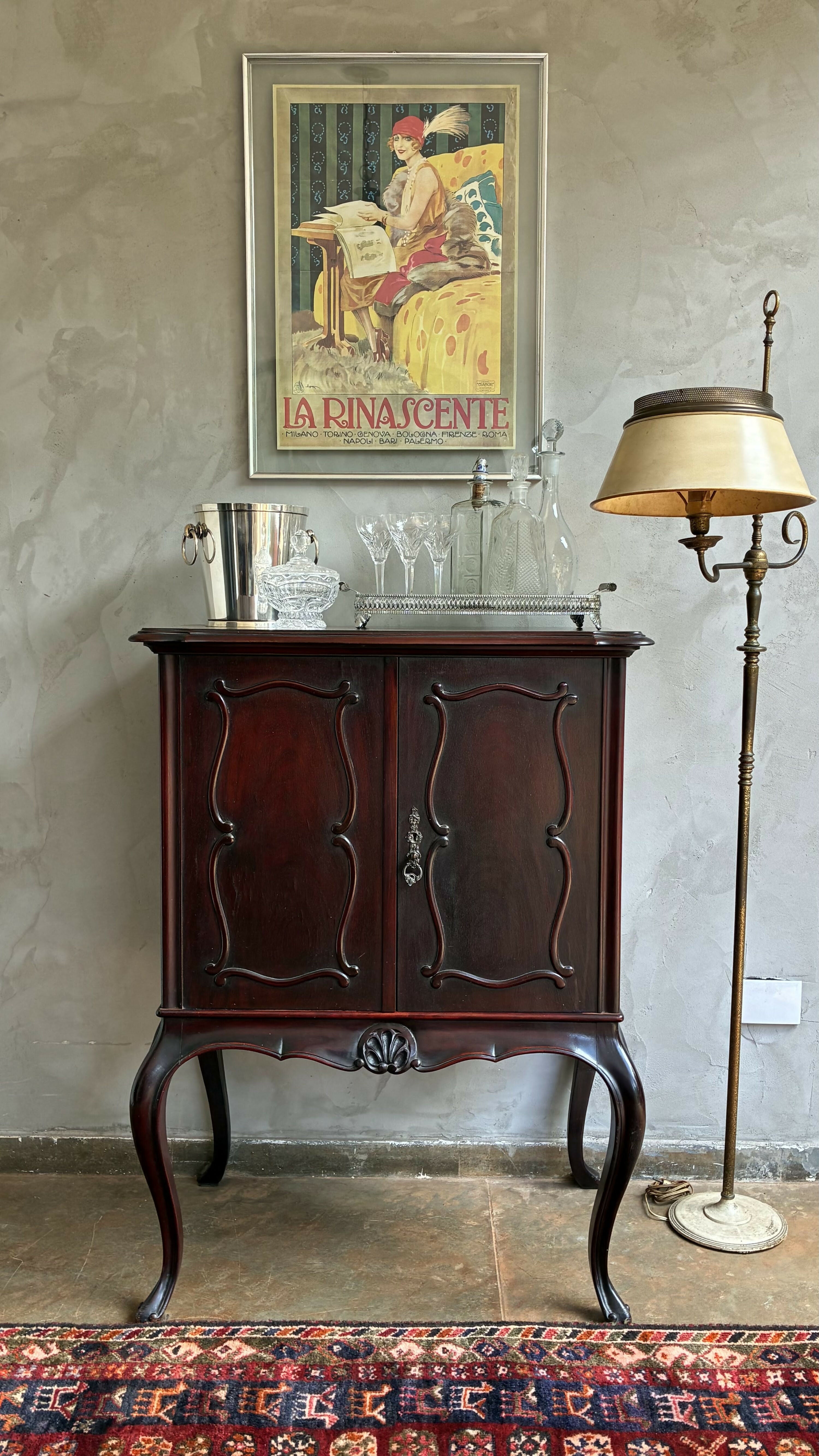 BARZINHO ANTIGO EM MADEIRA