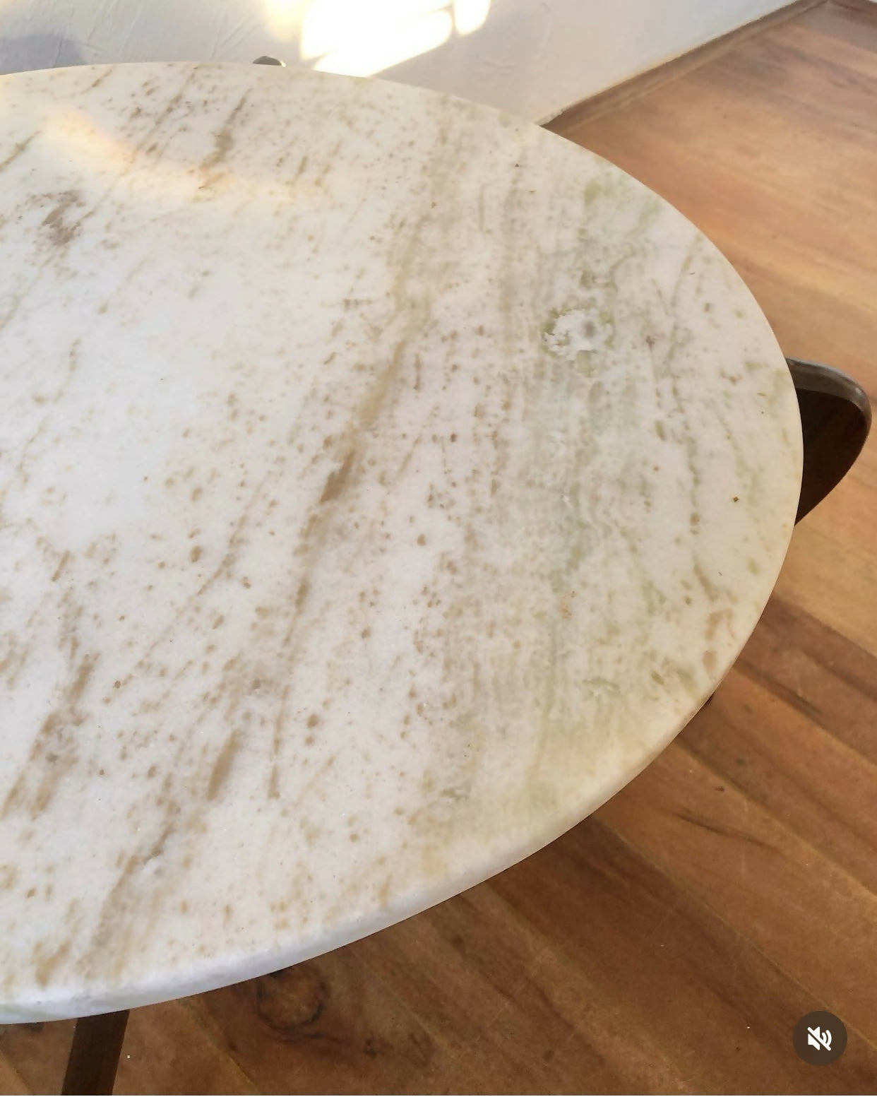 Mesa de centro “Maracanã” atribuída ao designer Giuseppe Scapinelli em madeira e mármore
