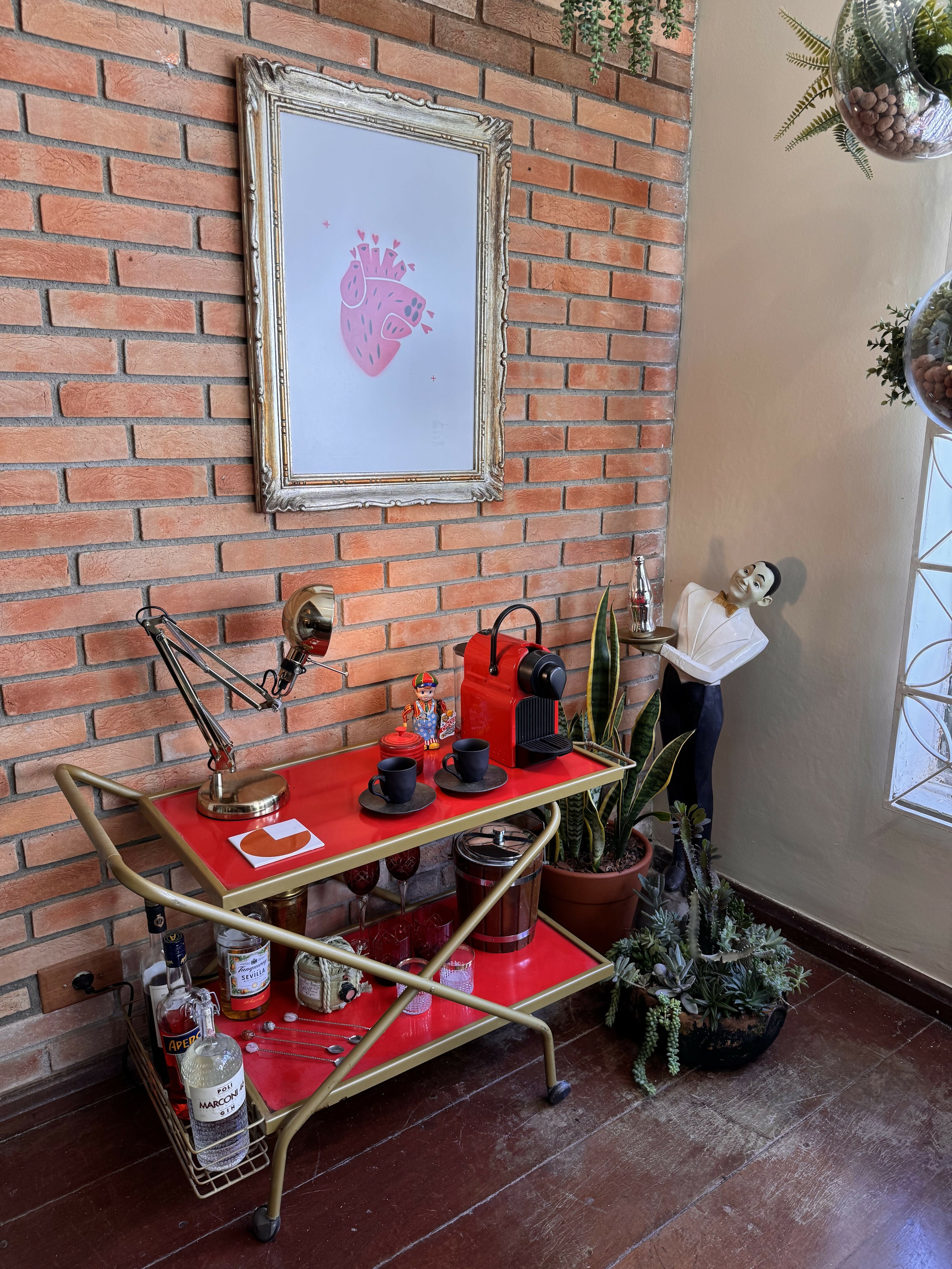 Carrinho de chá barzinho retrátil Anos 70 com tampo vermelho