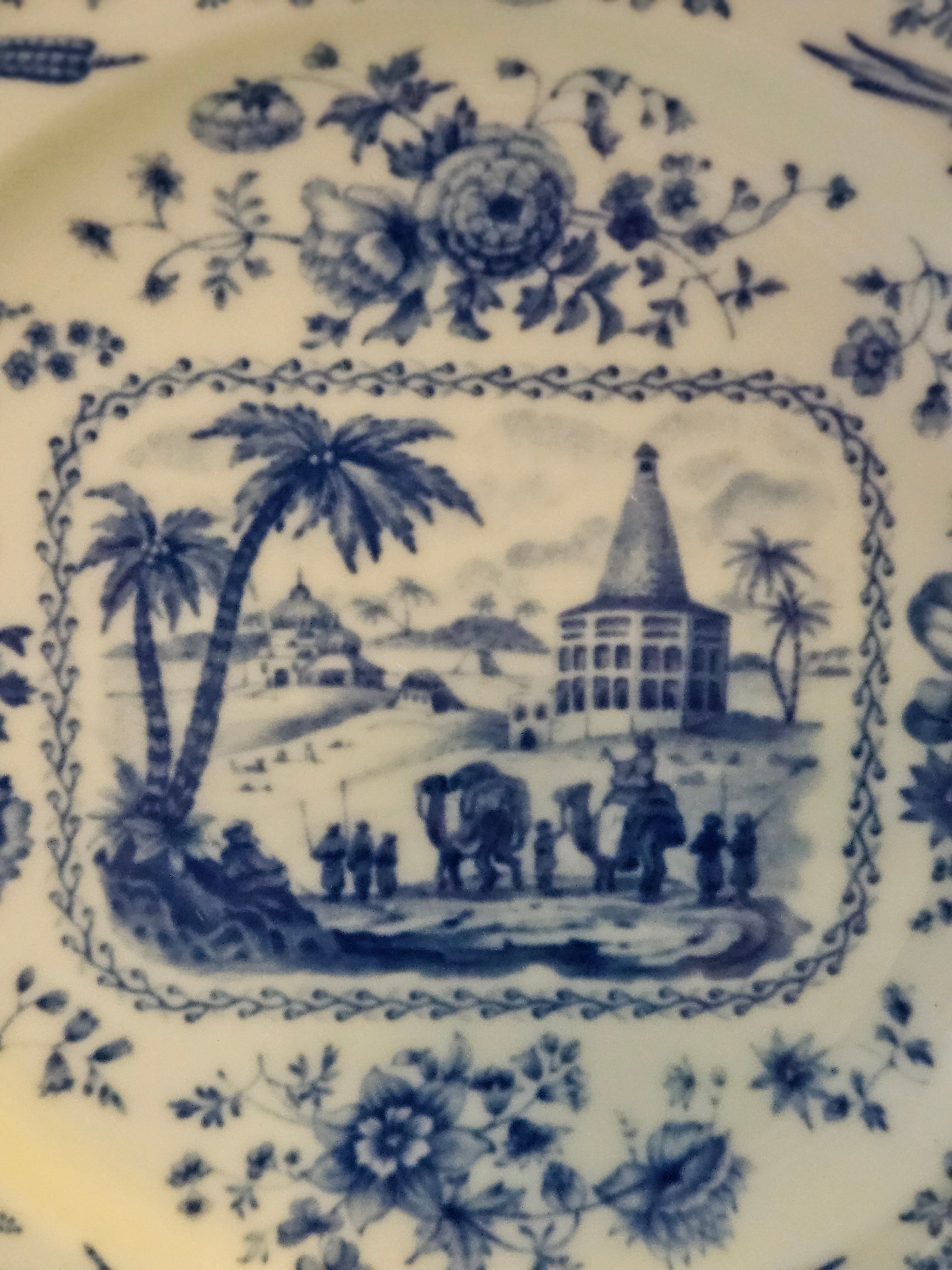 Prato Vintage em Porcelana Japonesa Sanyo Toki - Linha Orient (Azul e Branco)