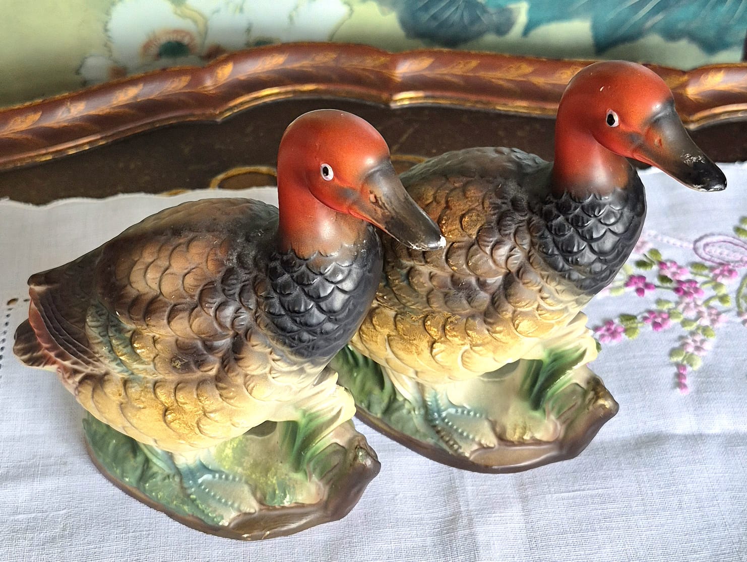 Par de Patos Mandarim em biscuit japonês Norleans. Vintage, lindos