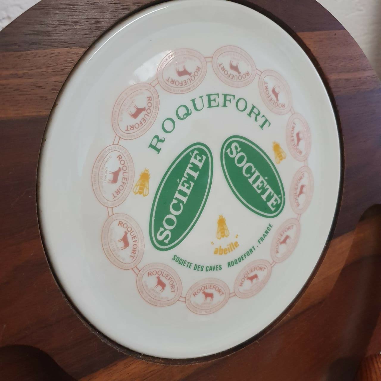 Tábua vintage para queijos em madeira de jacarandá e porcelana, Tropic Art. Preservadíssima!