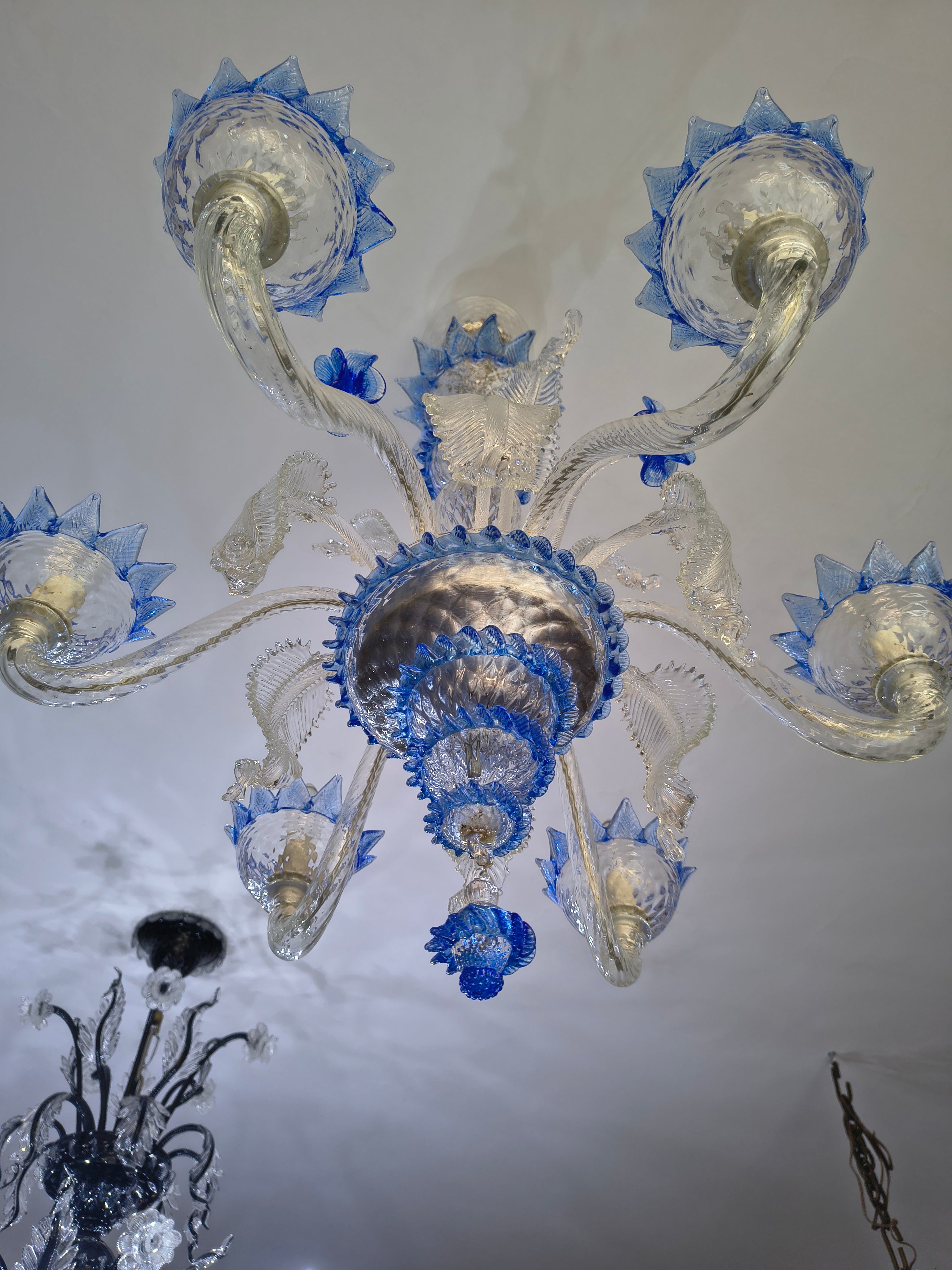 Lustre de Murano com detalhes em azul 