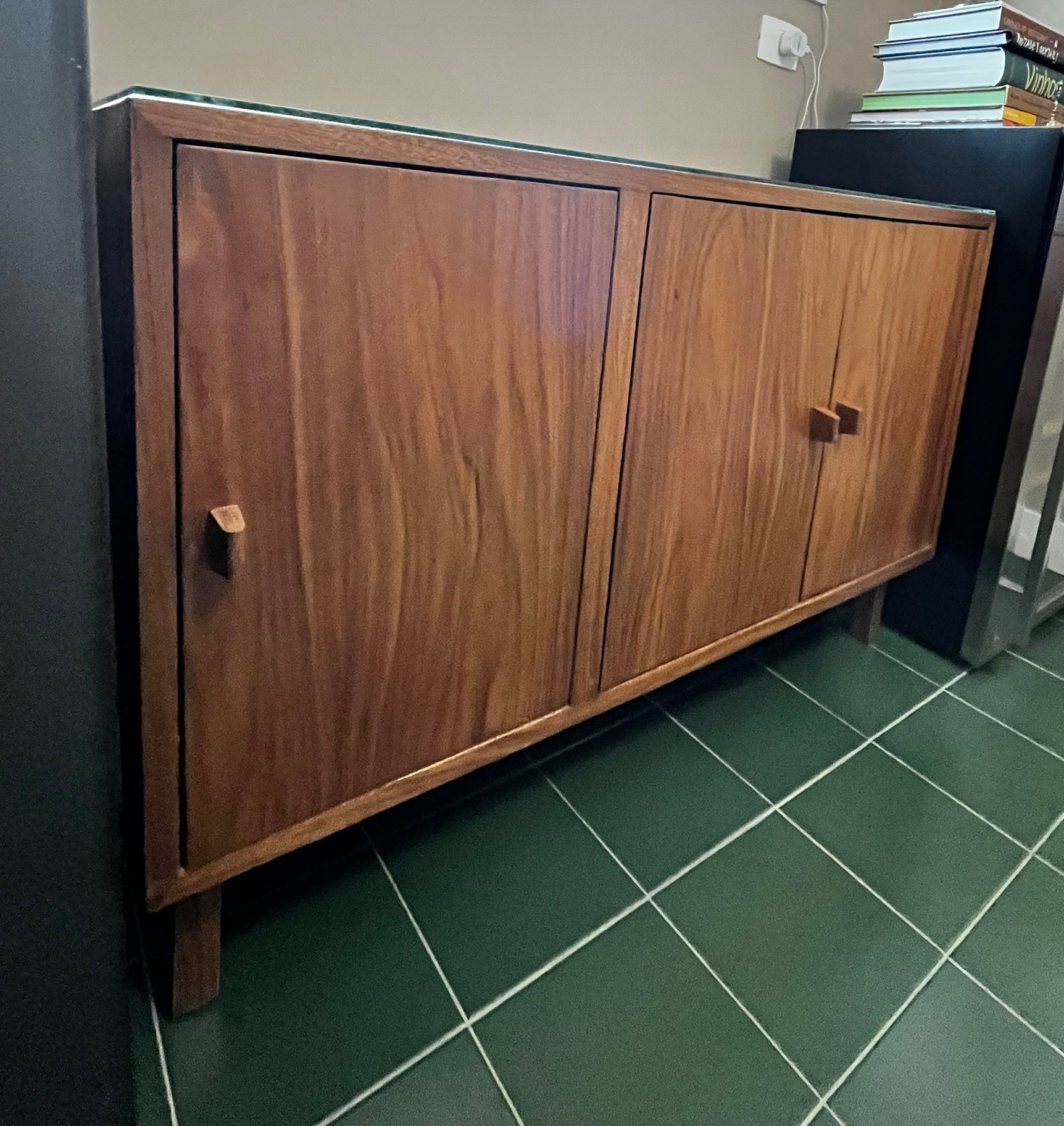 Buffet de Madeira Clara com Vidro Anos 70