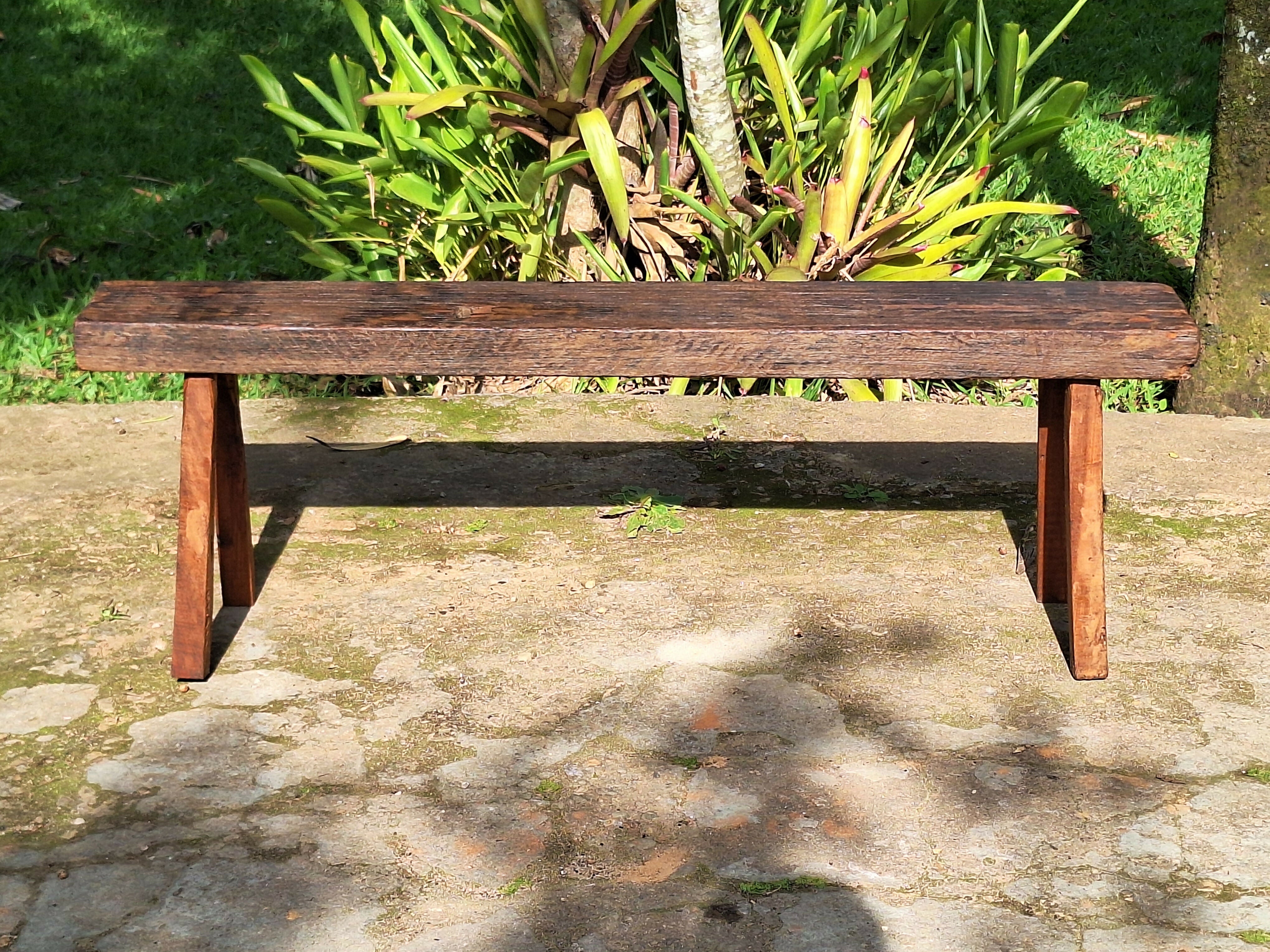 Banco de Dormente Rústico Madeira Maciça Garimpo Mineiro