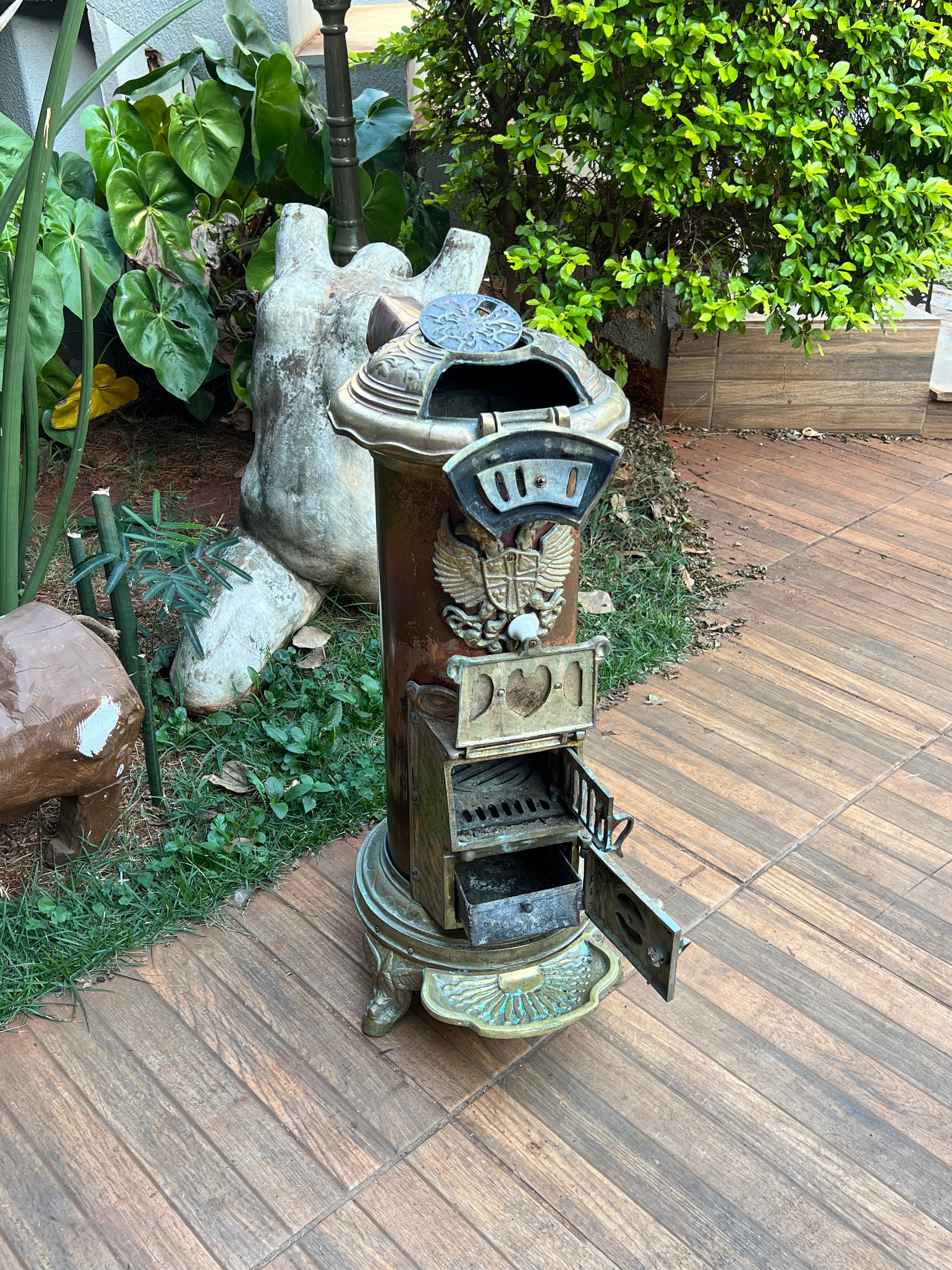 Antiga Salamandra Alemã em Bronze e Cobre