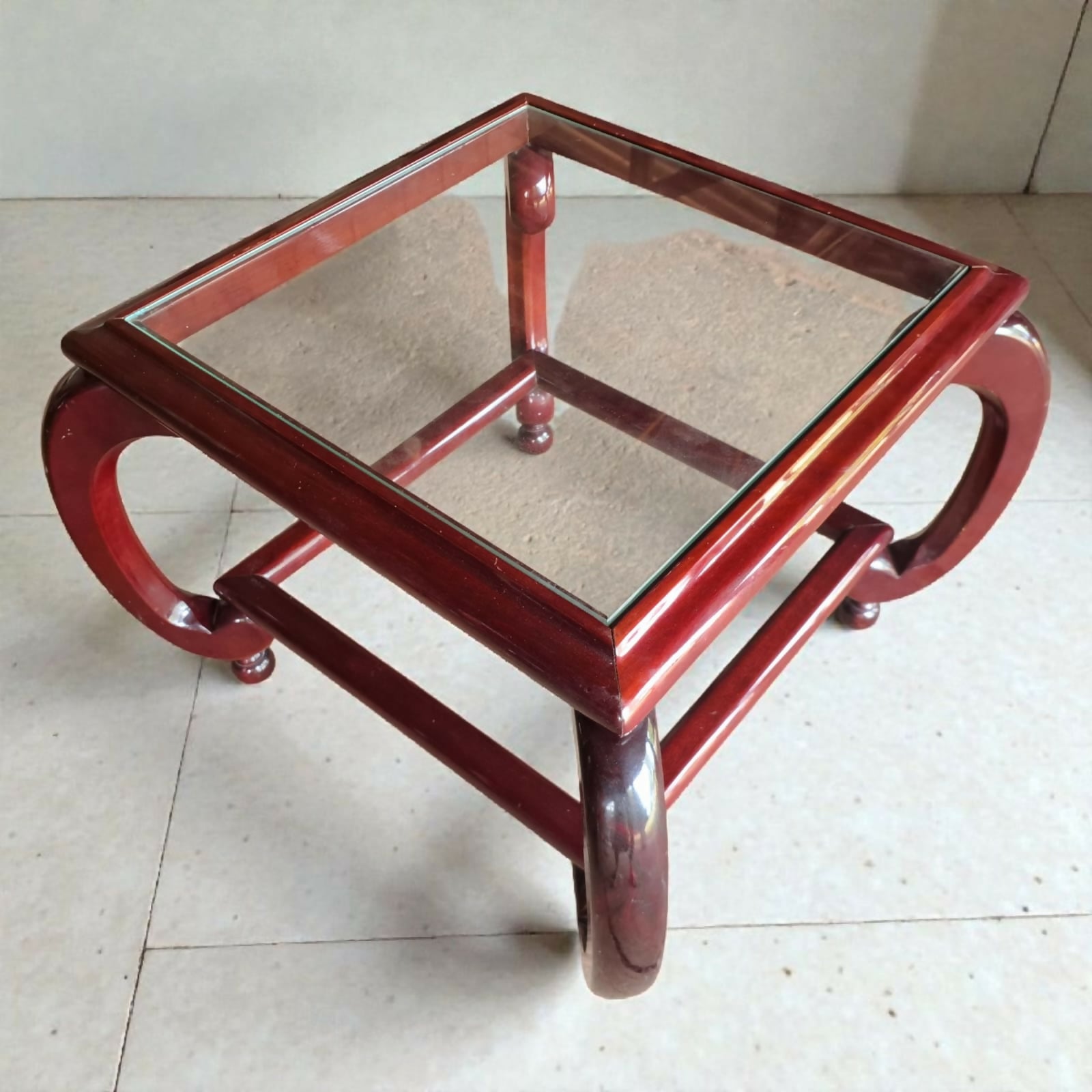 Conjunto Aparador e Mesinhas Clássicas com inspiração oriental