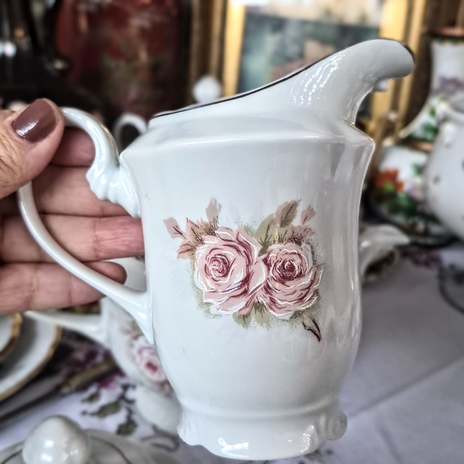 Maravilhoso conjunto para chá em porcelana floral Real. Maravilhoso e impecável! 3 peças.