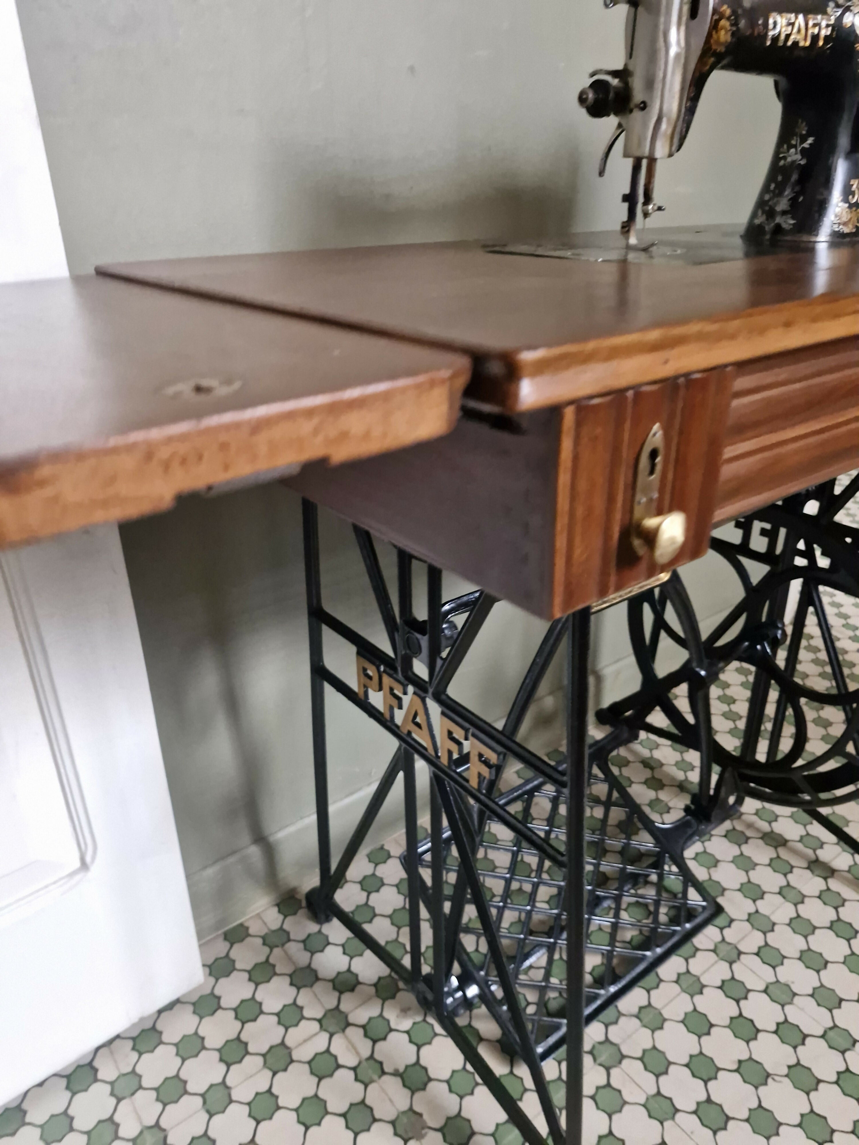 Máquina de costura Pffaf 31