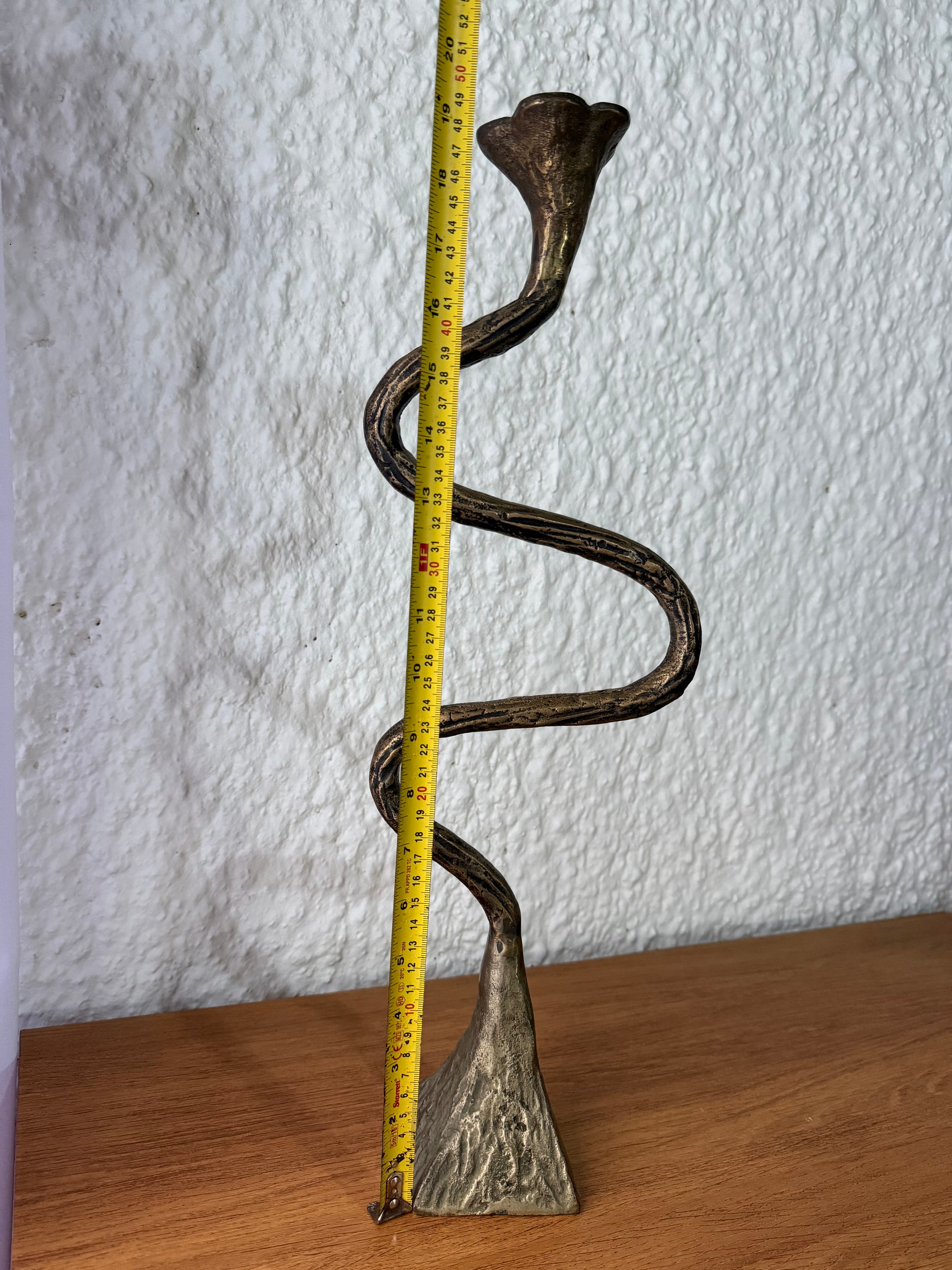 Castiçal Escultórico em Bronze/Latão Patinado – Design Orgânico