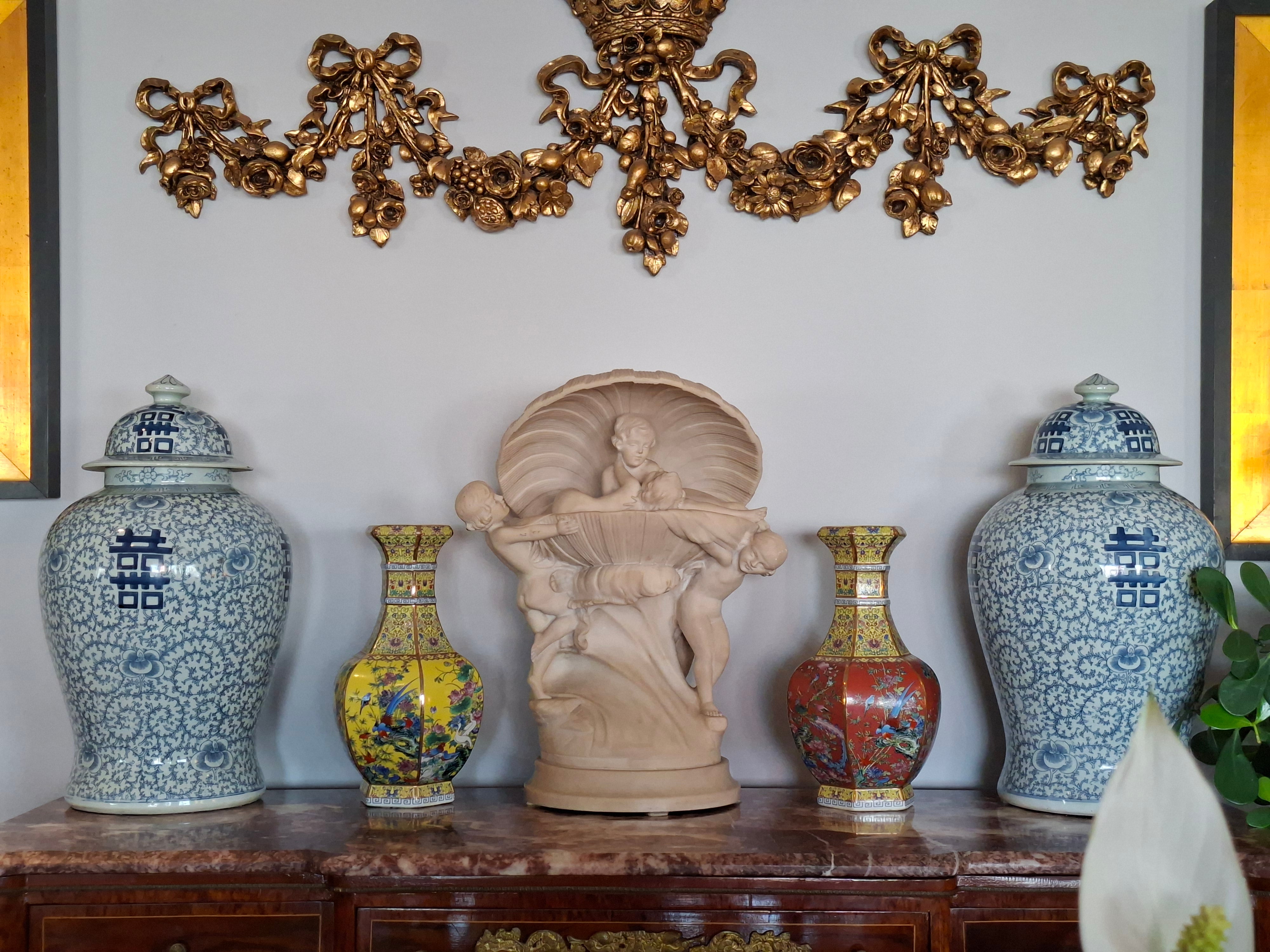 Par de Potiches Chineses em Porcelana Azul e Branca – Dupla Felicidade