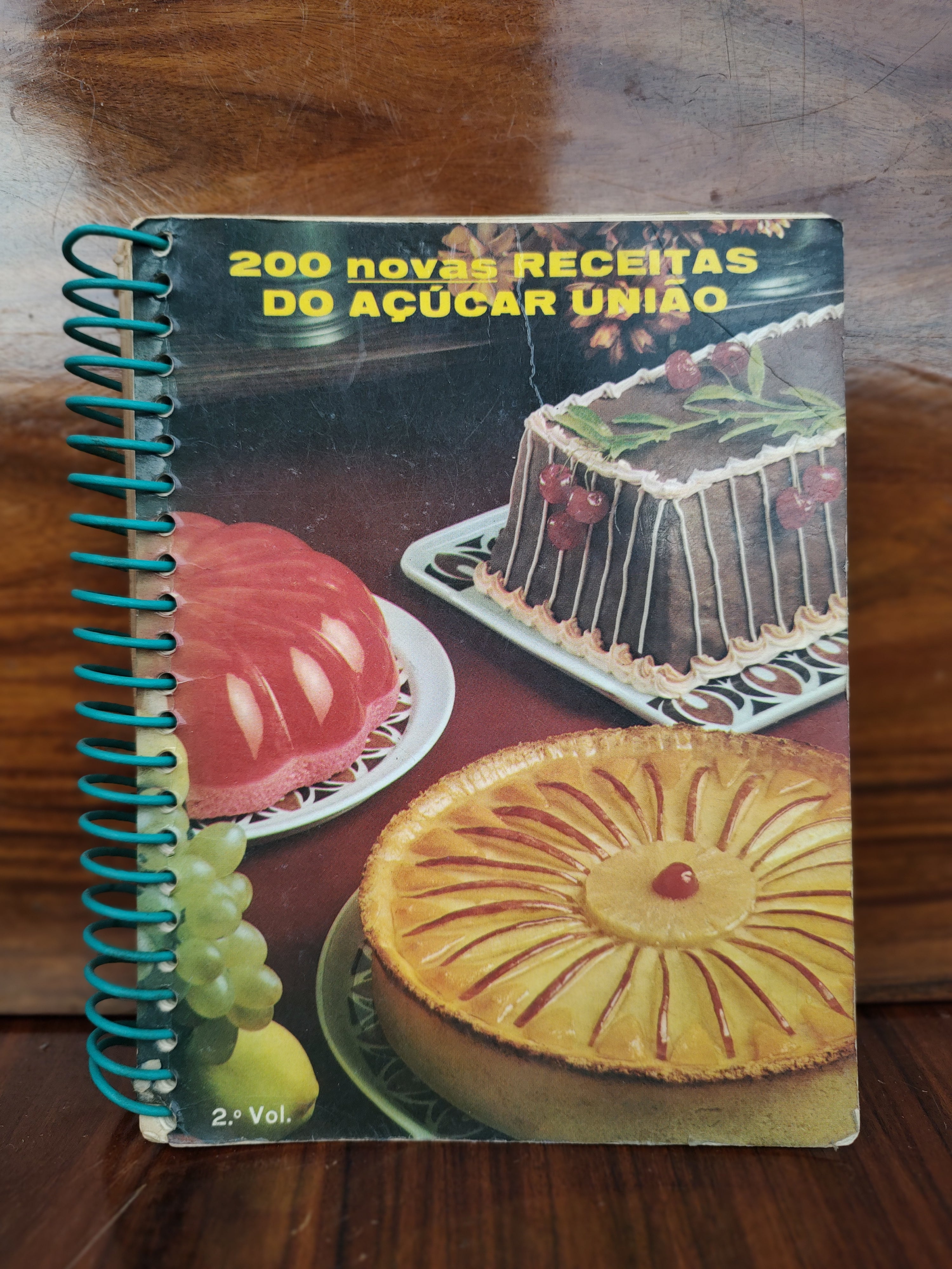 Livro "200 Receitas do Açúcar União - vol. 2" anos 70
