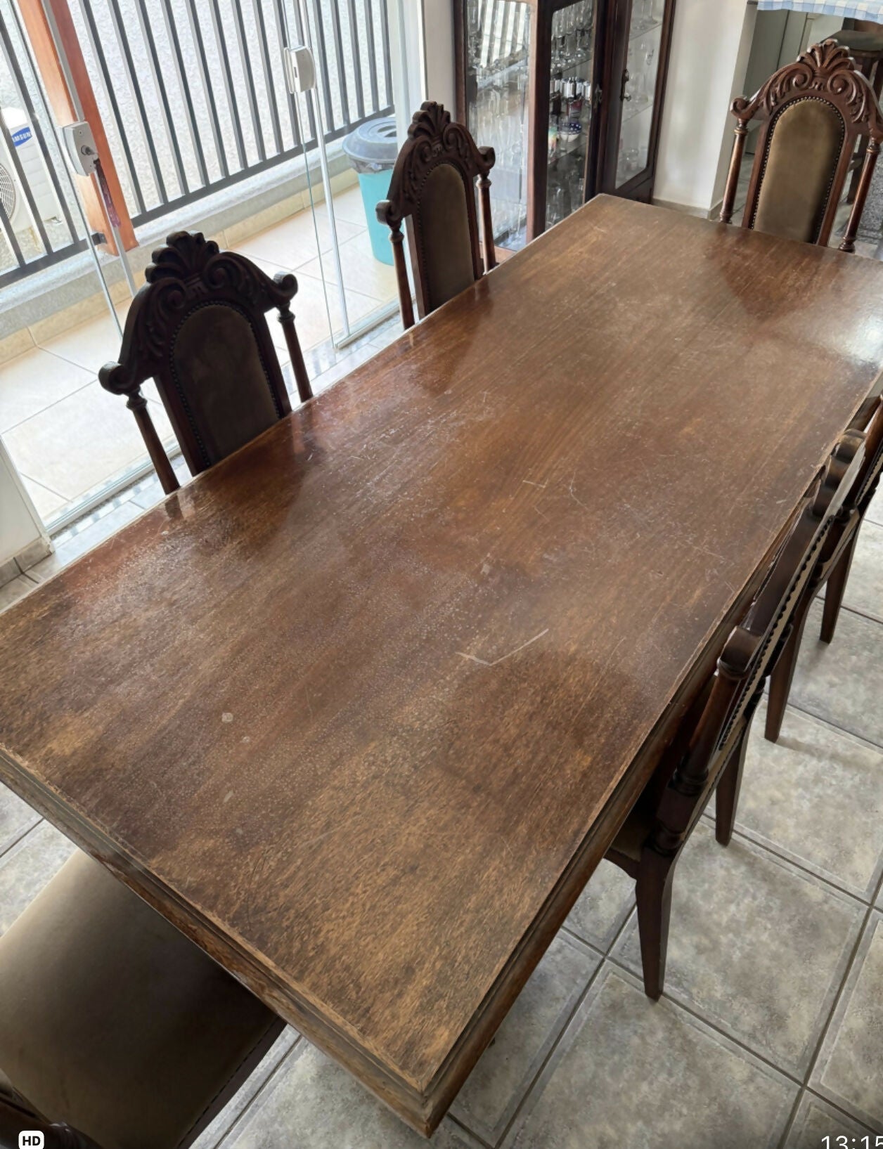 Conjunto Cristaleira + Mesa + 6 cadeiras