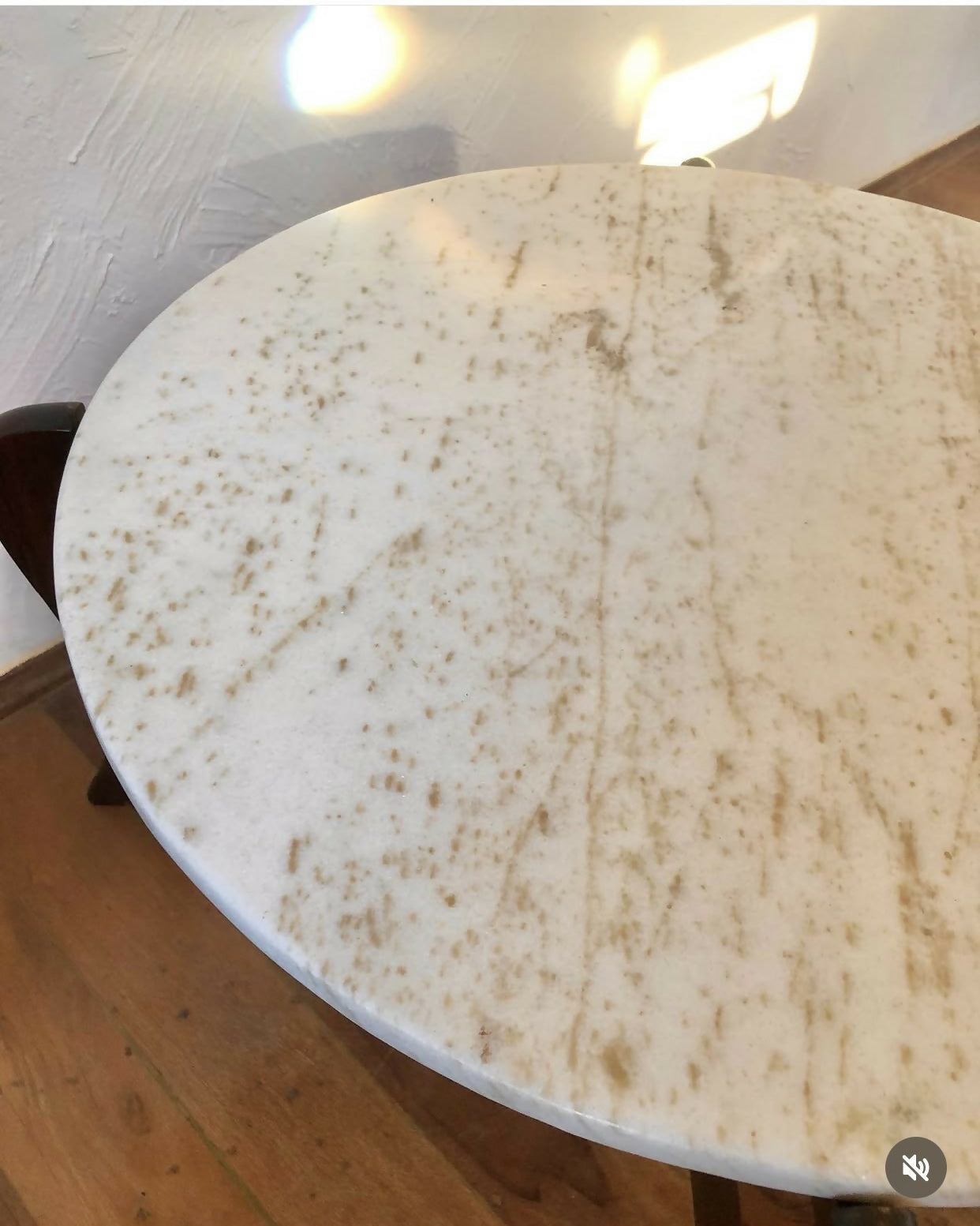 Mesa de centro “Maracanã” atribuída ao designer Giuseppe Scapinelli em madeira e mármore