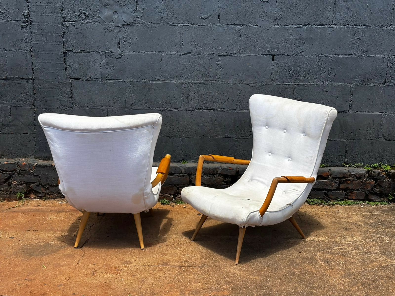 Par de Poltronas Giusepe Scapinelli