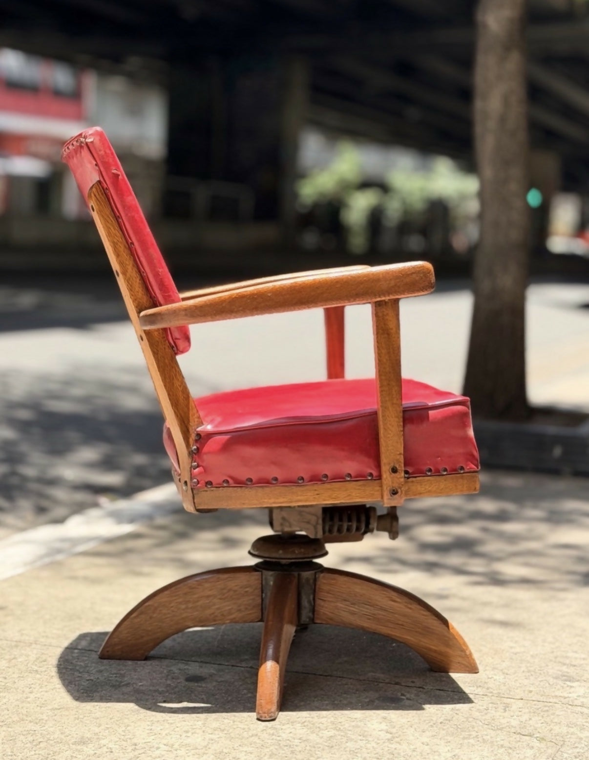 Cadeira de escritório antiga giratória