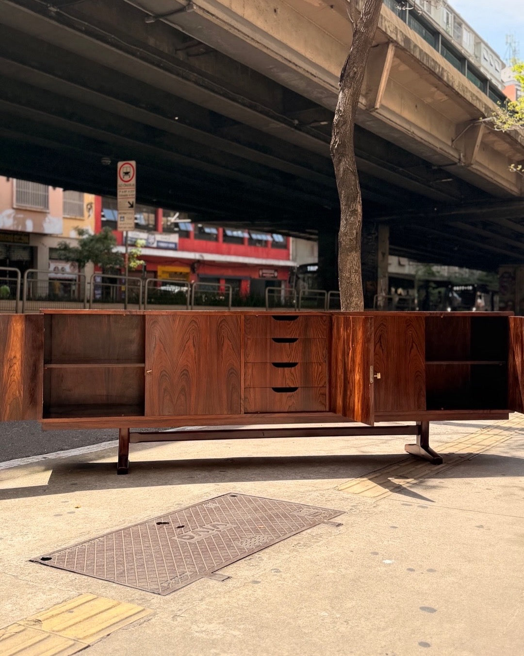 Buffet em Jacarandá design Novo Rumo