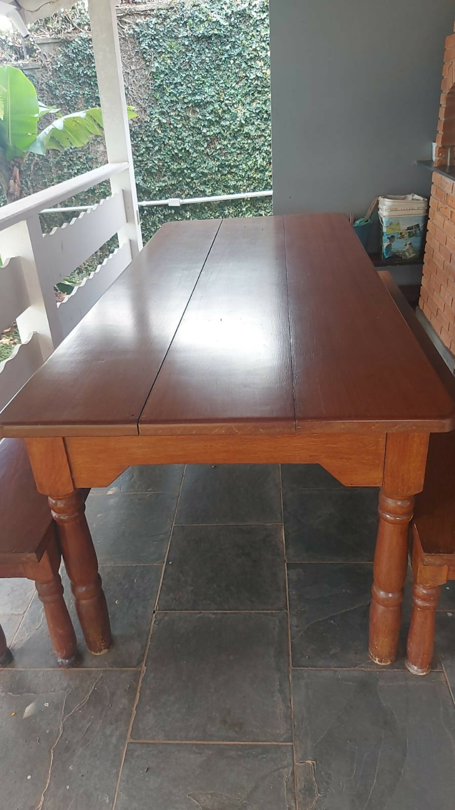 Mesa para churrasqueira ou casa de campo