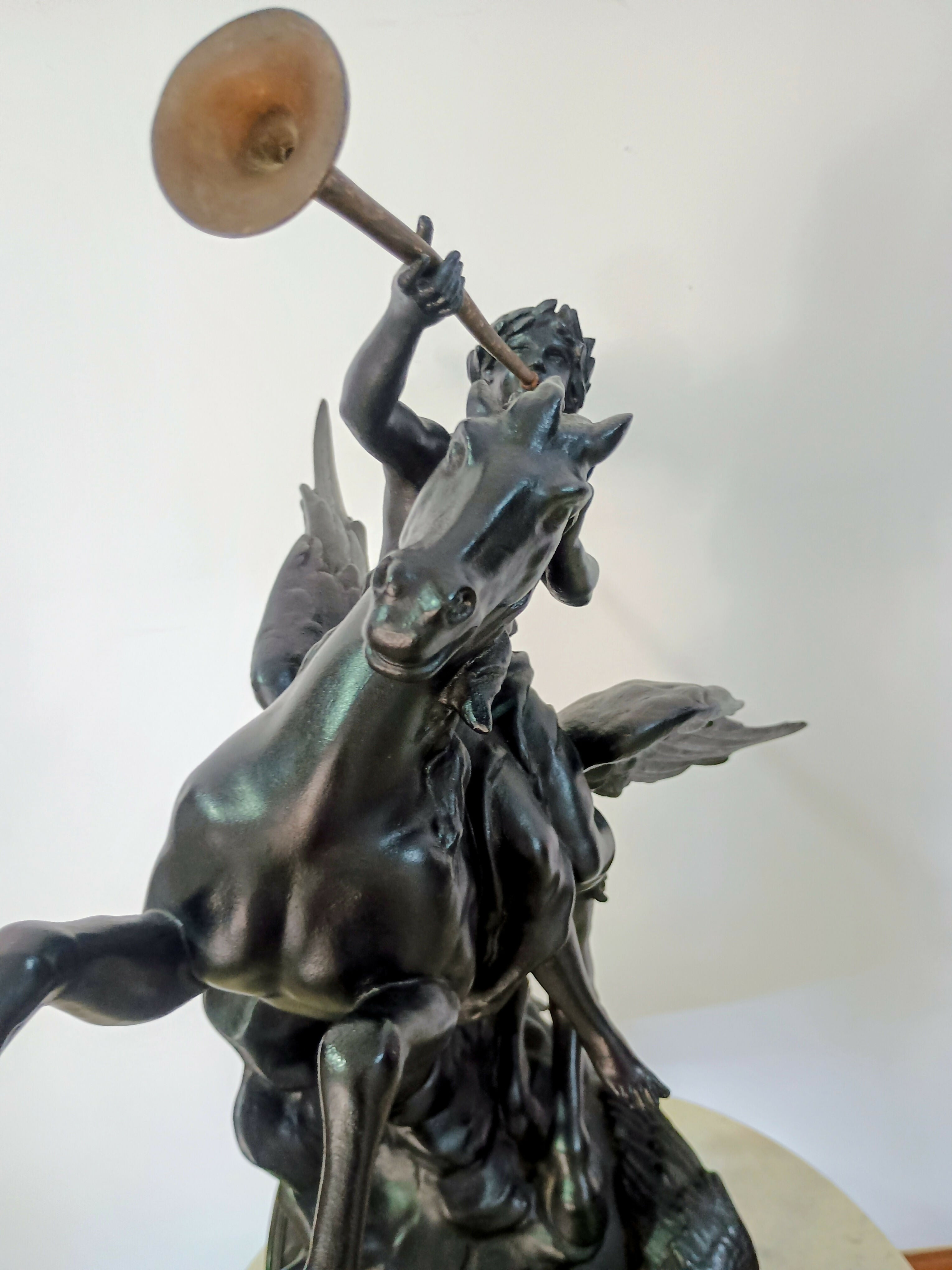 RELÓGIO ESCULTÓRICO FRANCÊS séc XIX - 76 cm