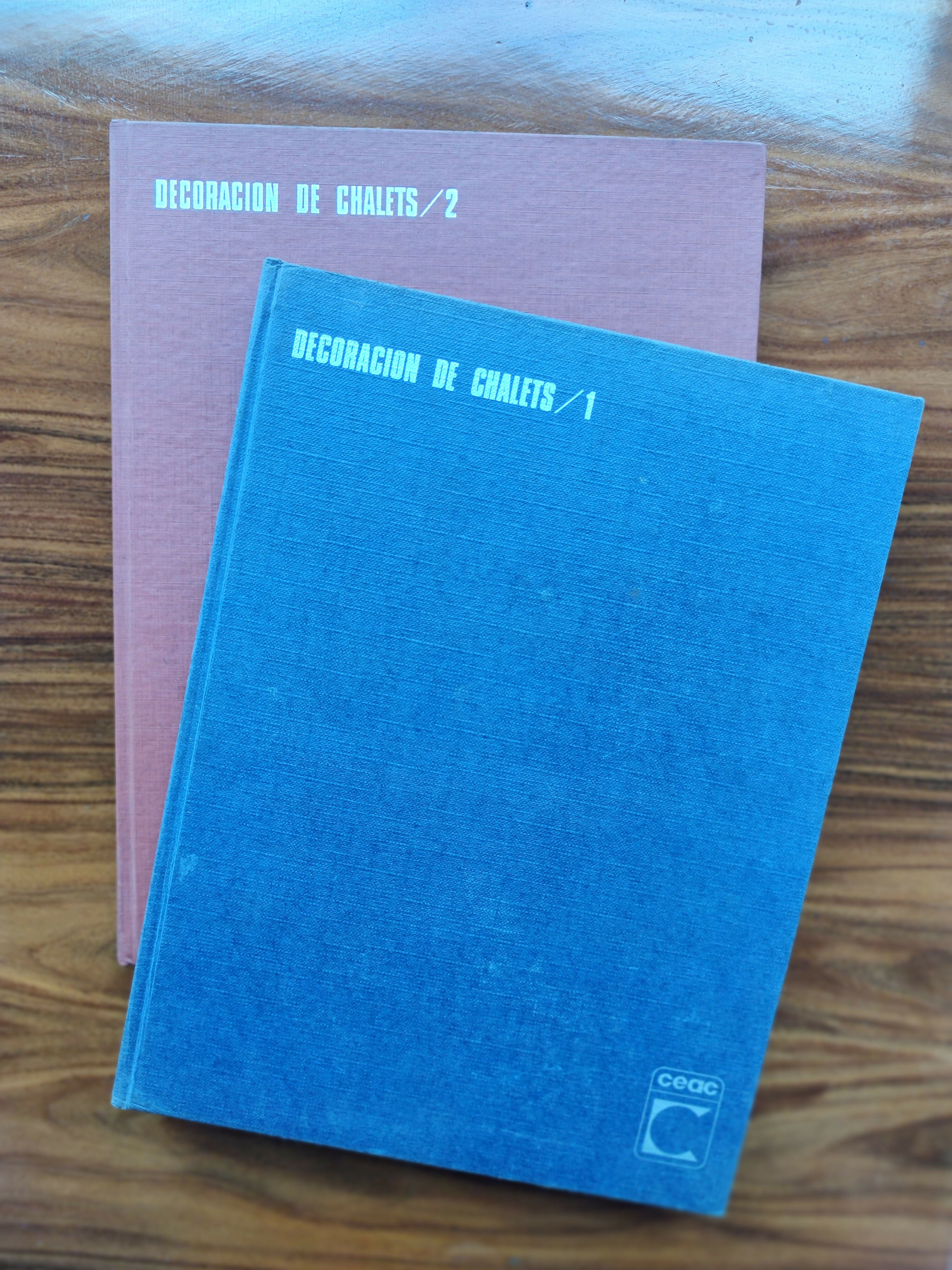 Par de Livros importados de Decoração "Decoracion de Chalets 1 e 2" duas edições de 1974