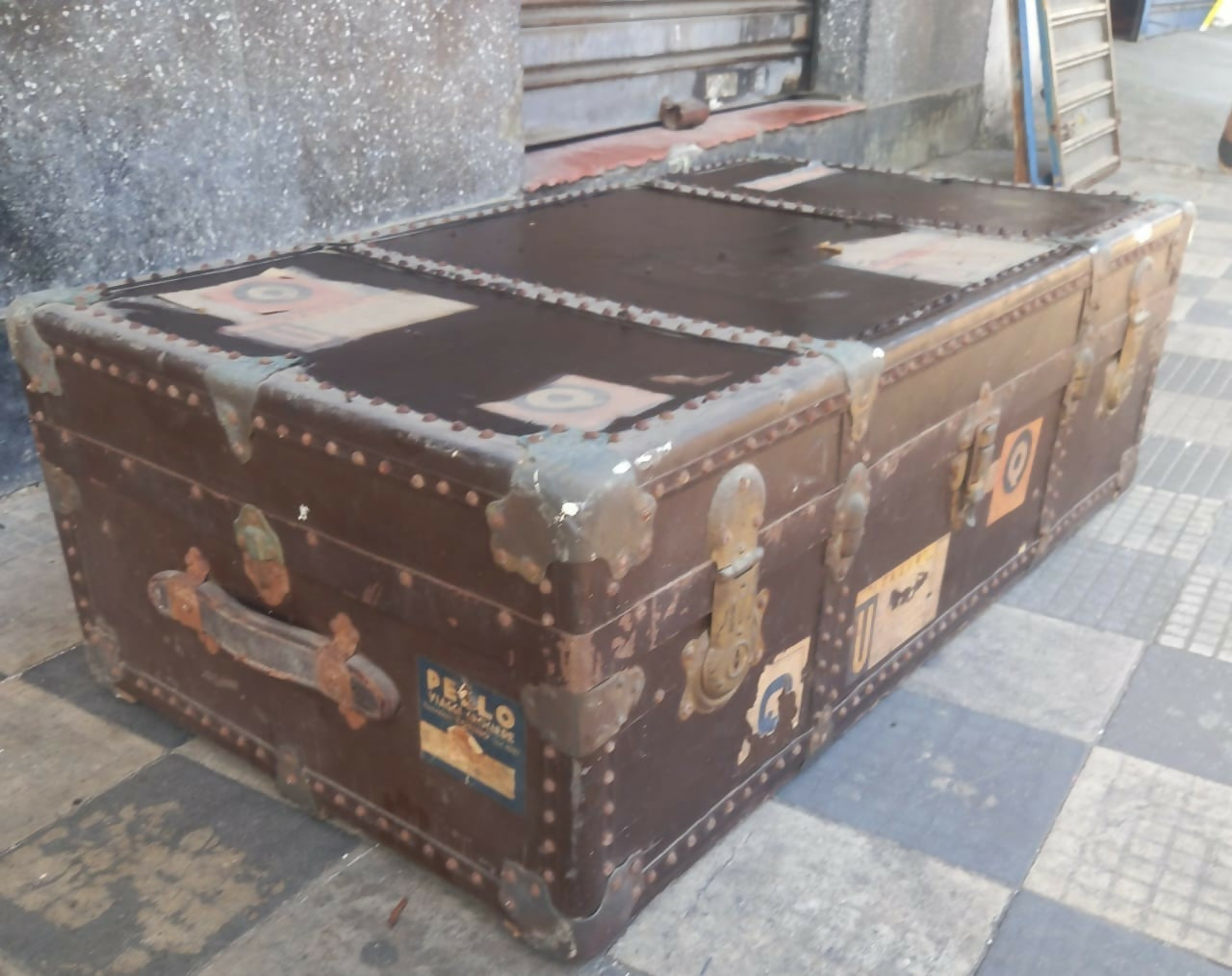 Antiga Mala de viagem em couro