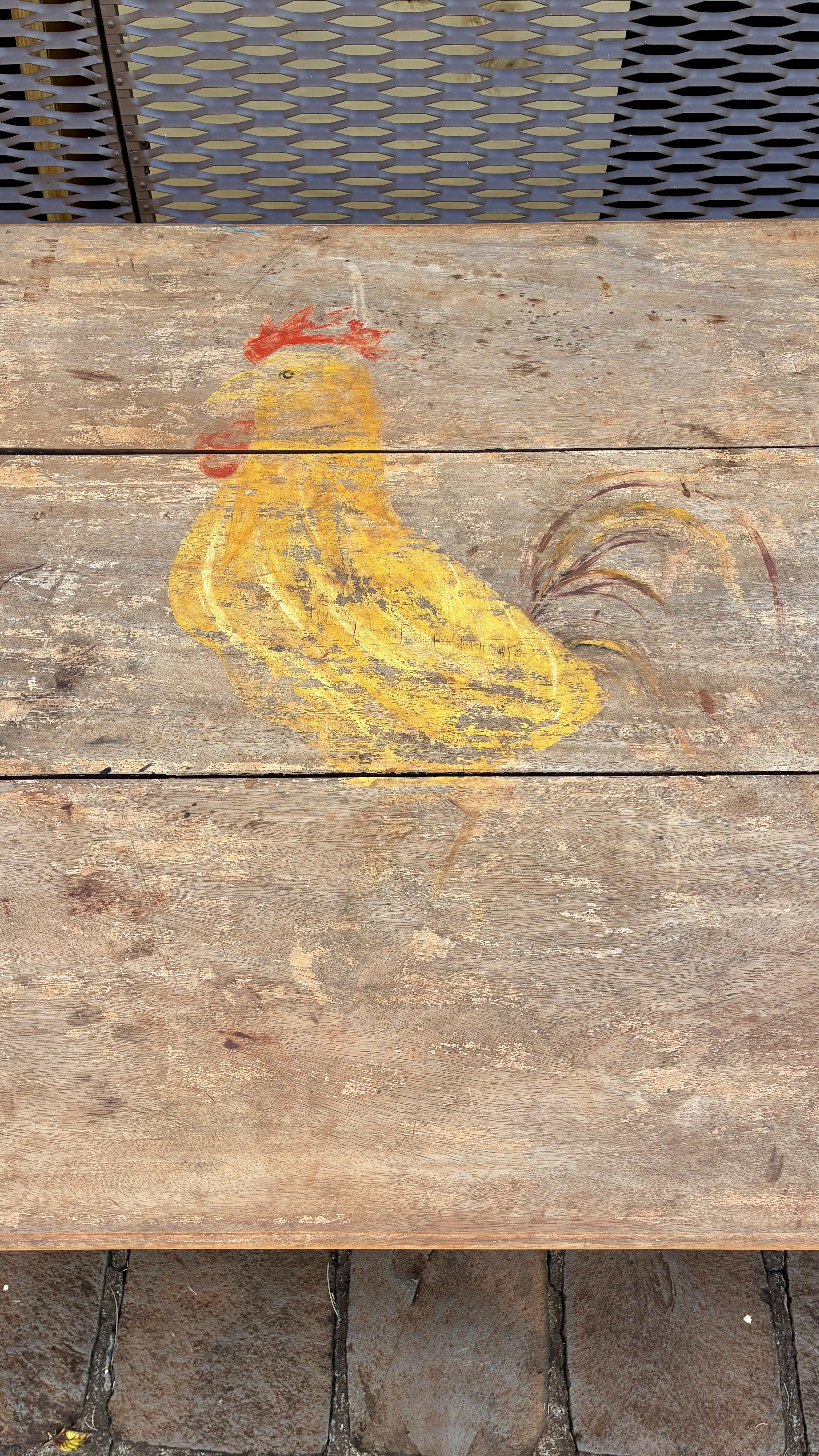 Mesa de Jantar Estilo Império em madeira com pintura de galo