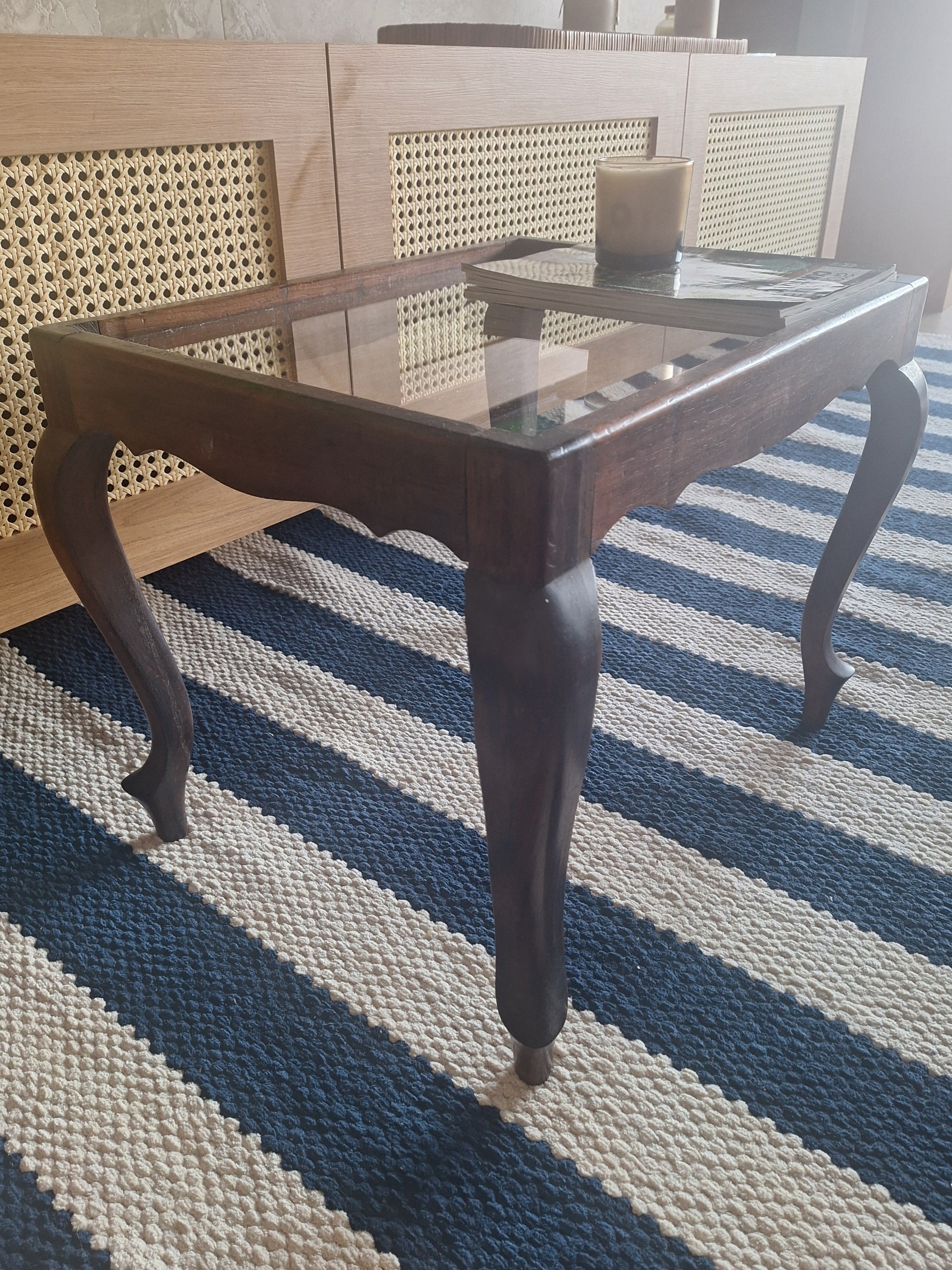 Mesa lateral Chipandelle antiga