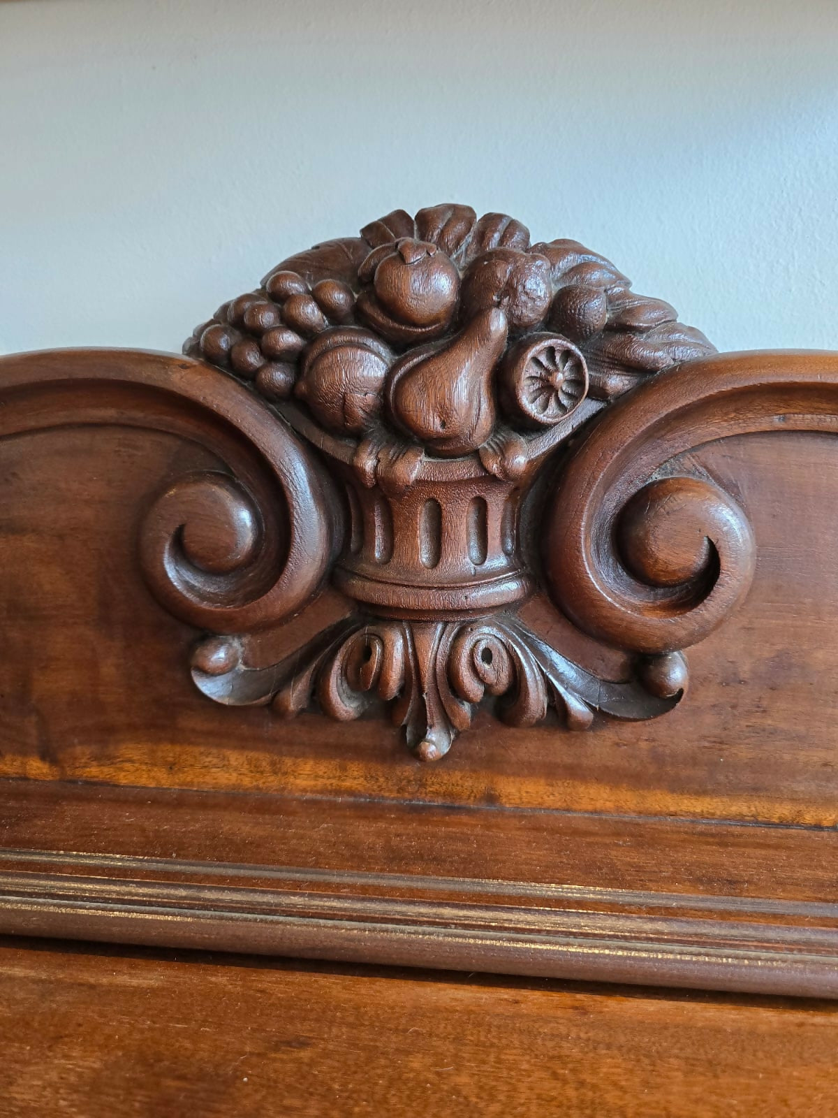 Aparador ou buffet no estilo Manuelino - Liceu de Artes e Ofícios