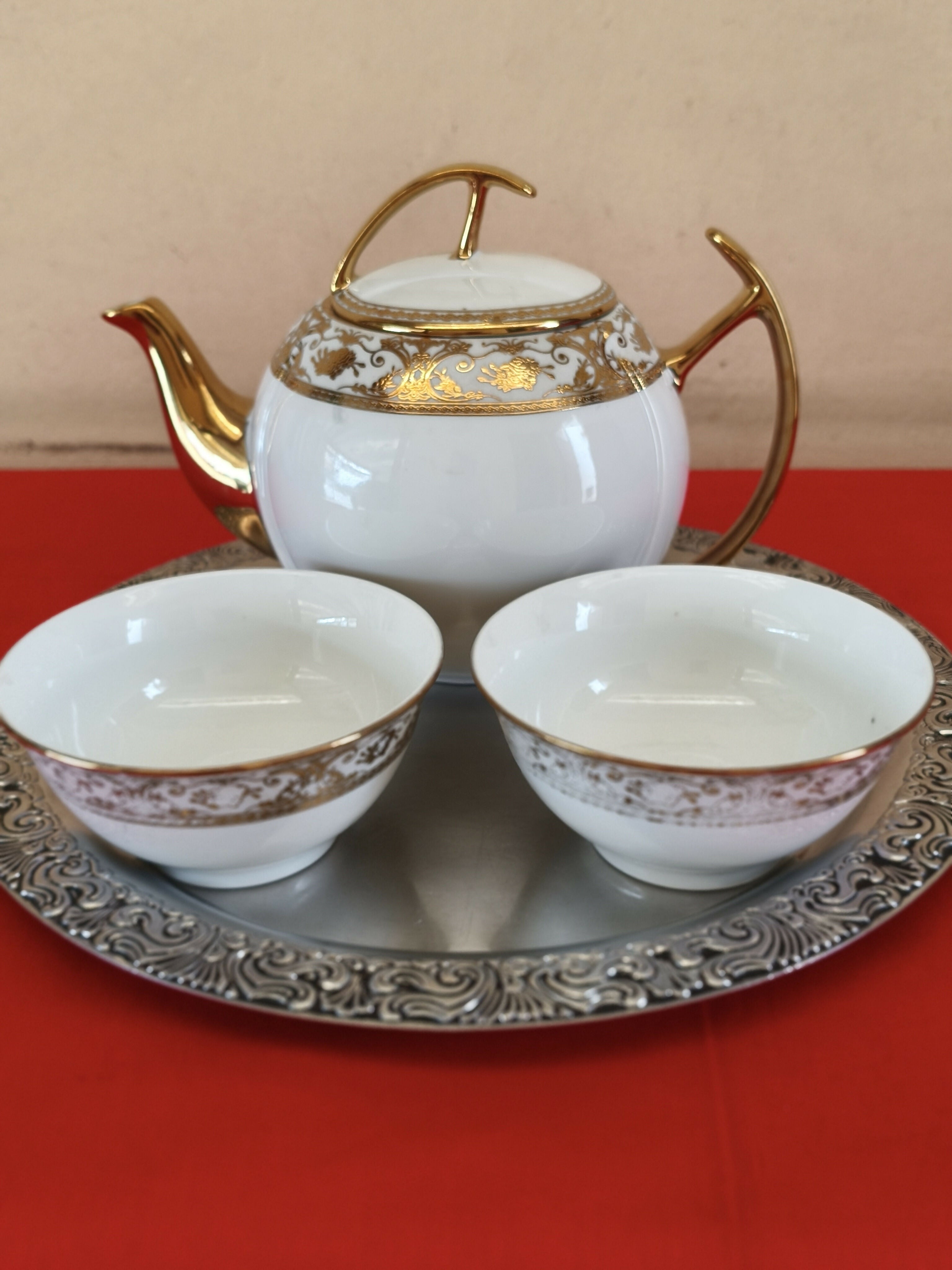 Bule de chá com duas xícaras em porcelana japoesa - N.M. Design