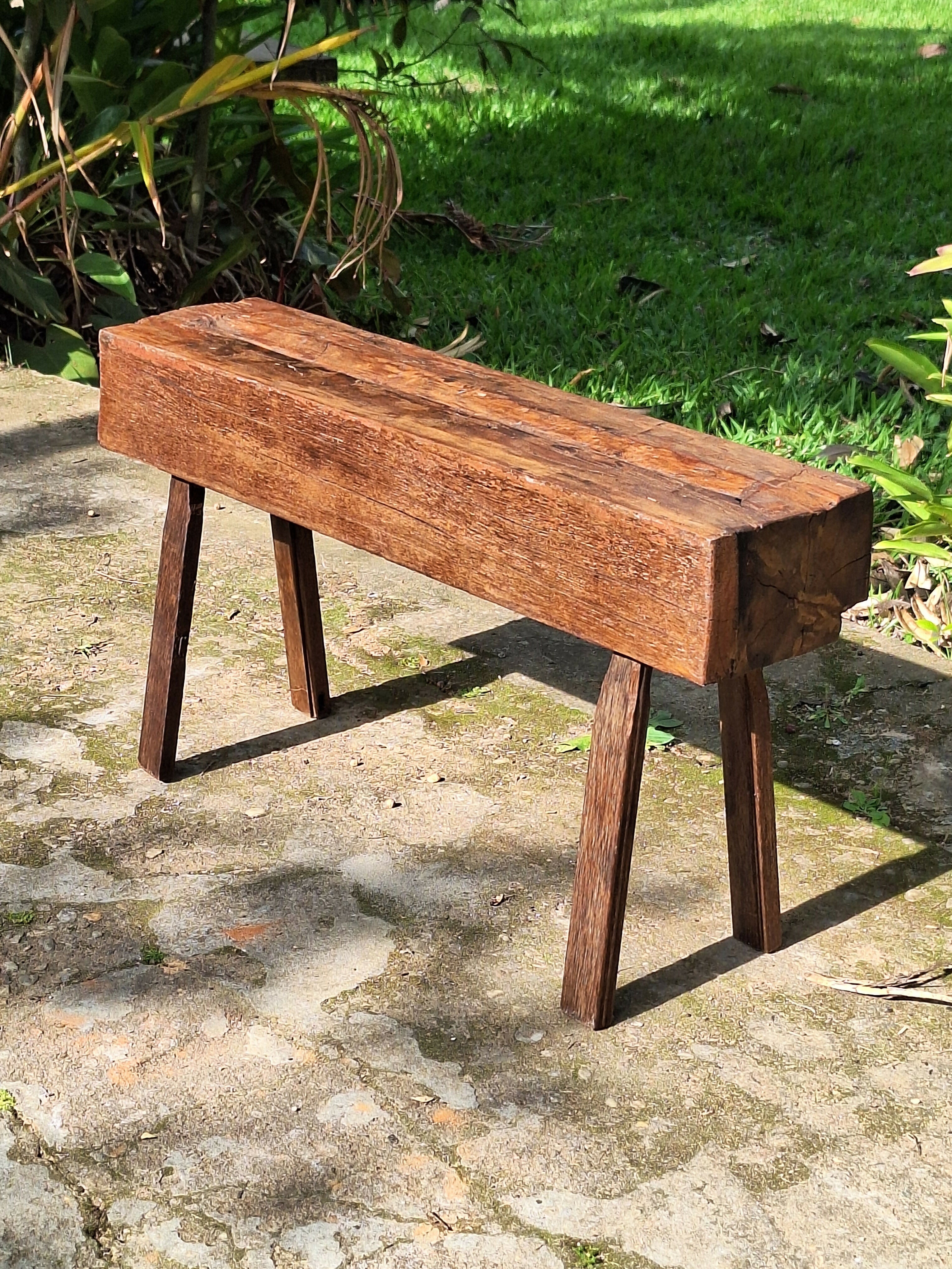 Banco de Dormente Rústico Madeira Maciça Garimpo Mineiro