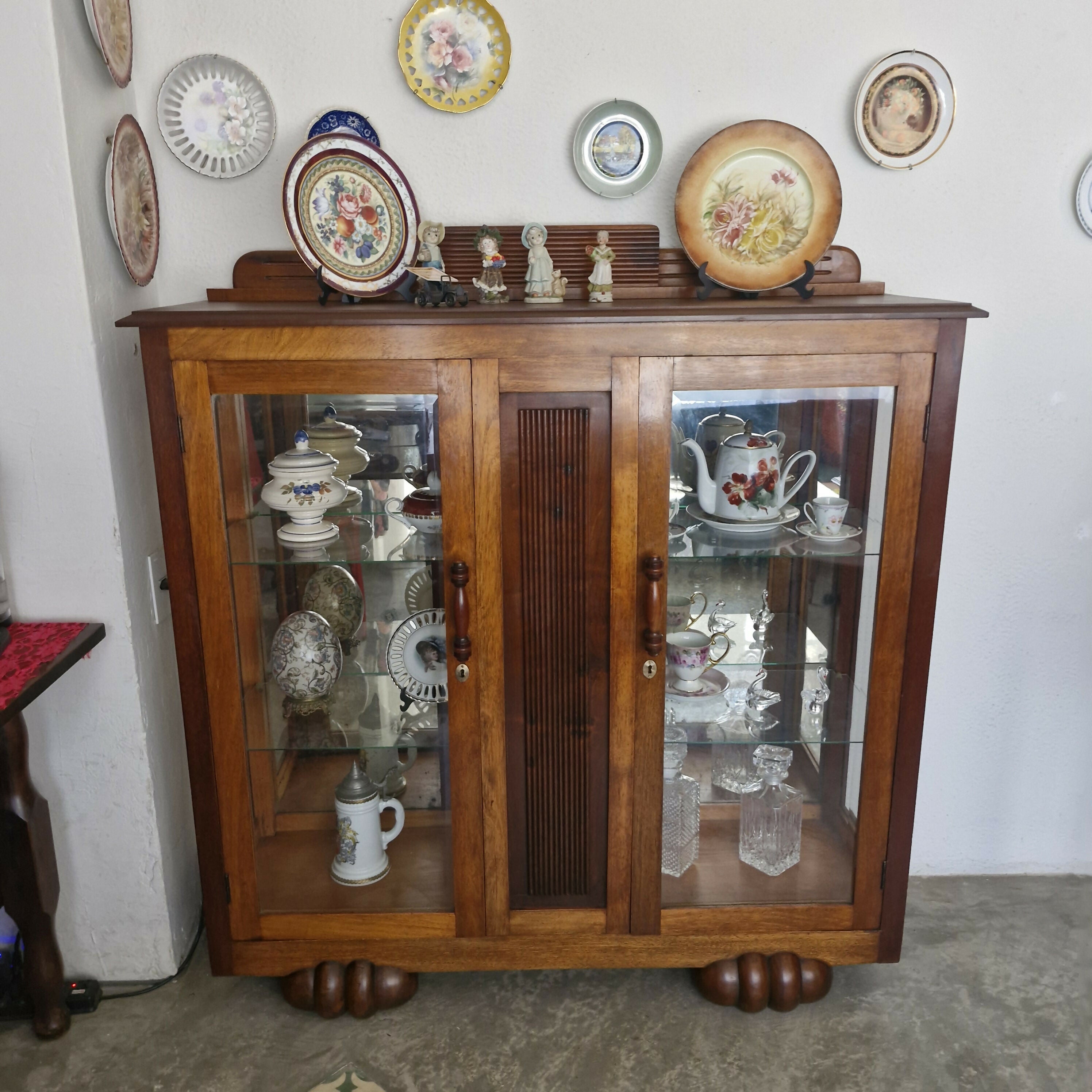 Cristaleira Art Deco.