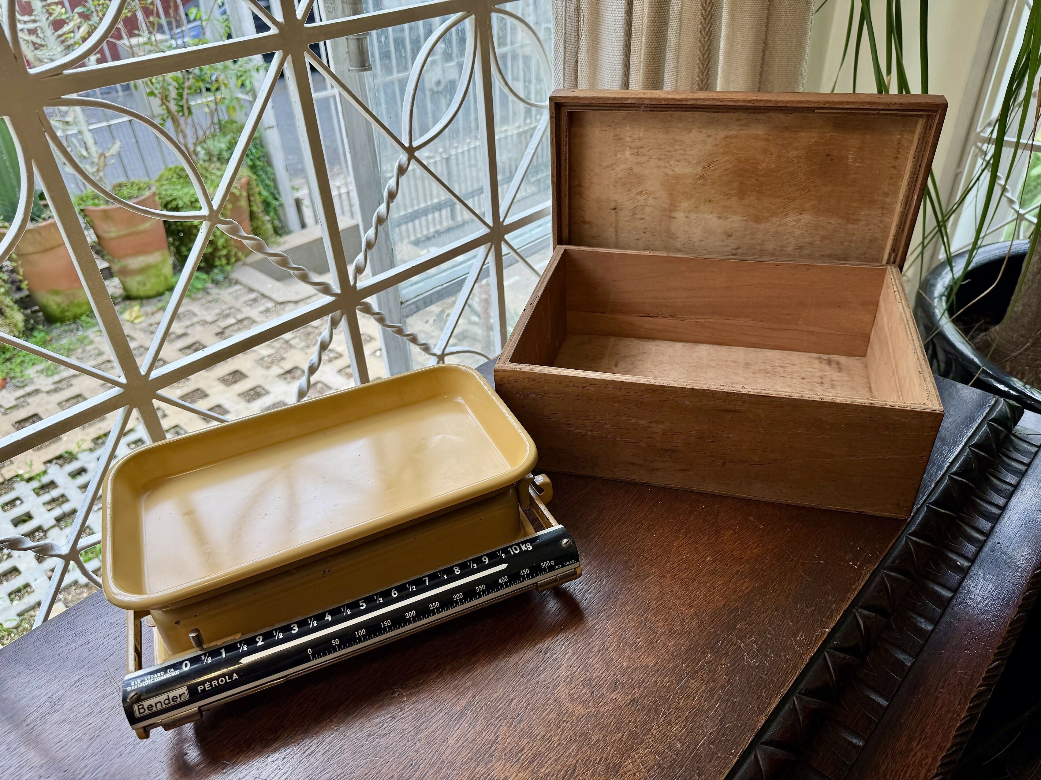 Balança vintage - BENDER Pérola - Impecável