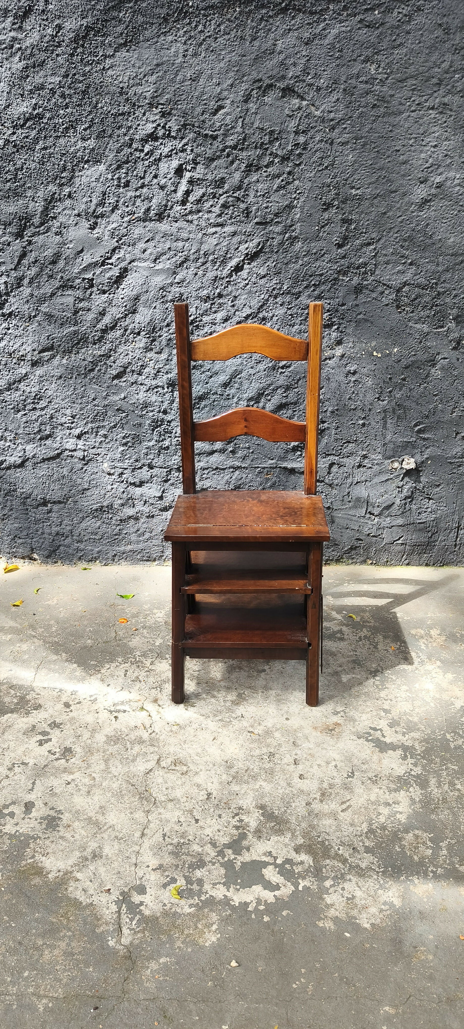 Cadeira Escada em Imbuia