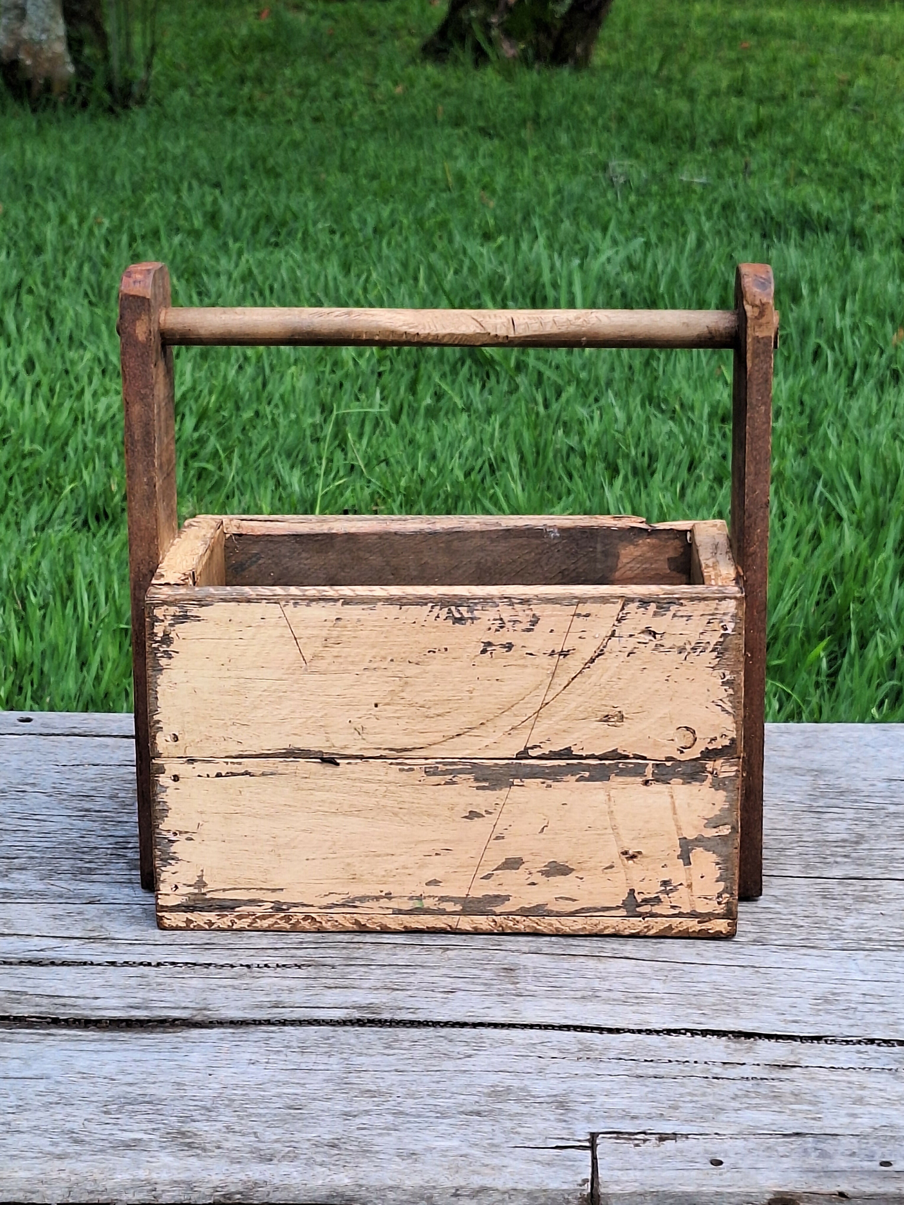 Caixa de Ferramenta Tinta Gasta Madeira Maciça Garimpo Mineiro