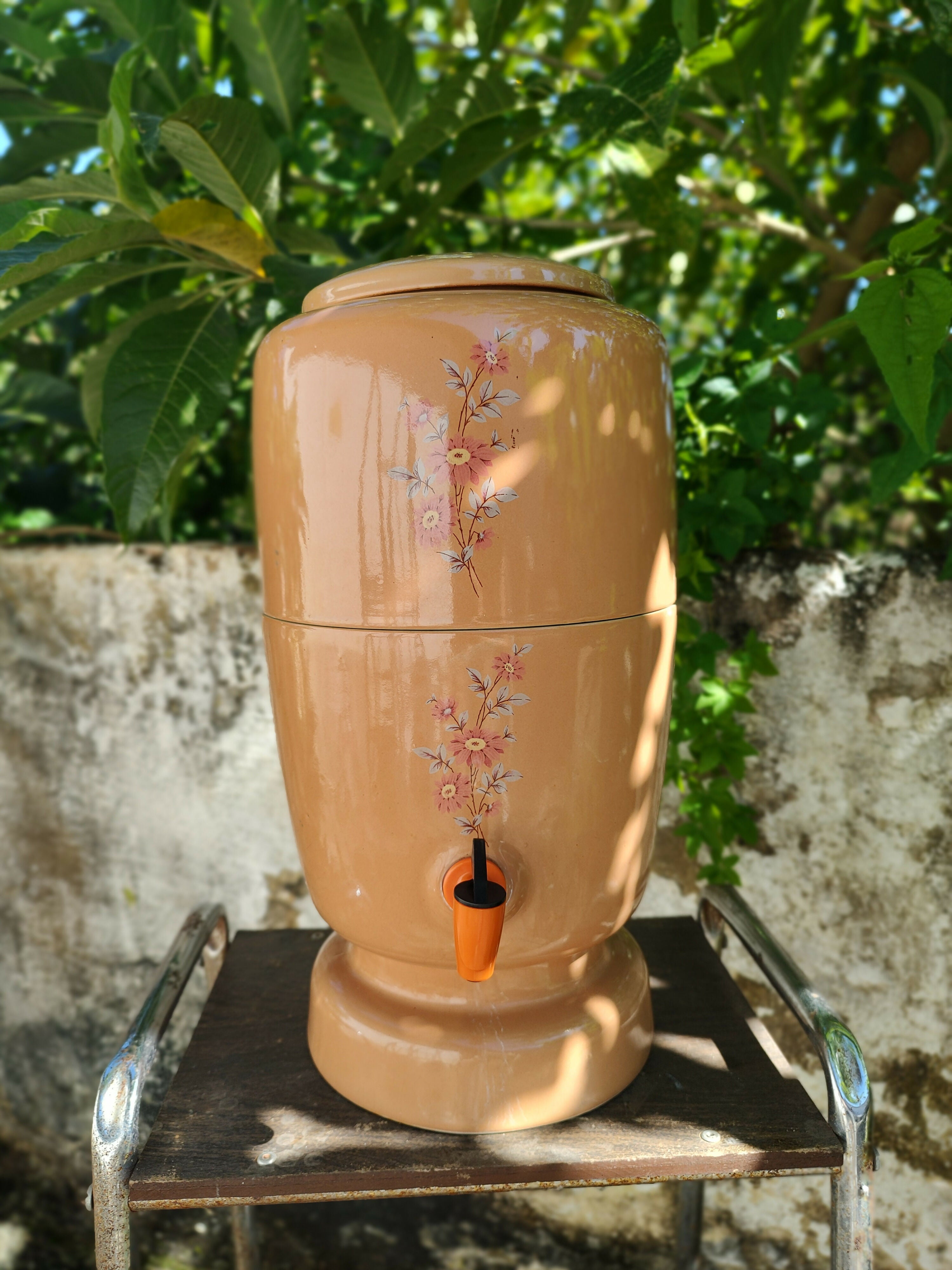 Antigo (e maravilhoso!) Filtro Pozzani em porcelana Marrom com motivos florais - funcionando direitinho!