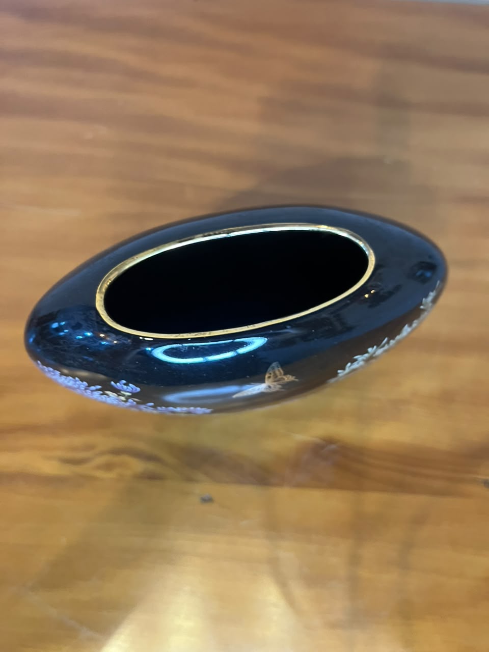 Vaso Decorativo Oriental Preto com Flores e Borboletas